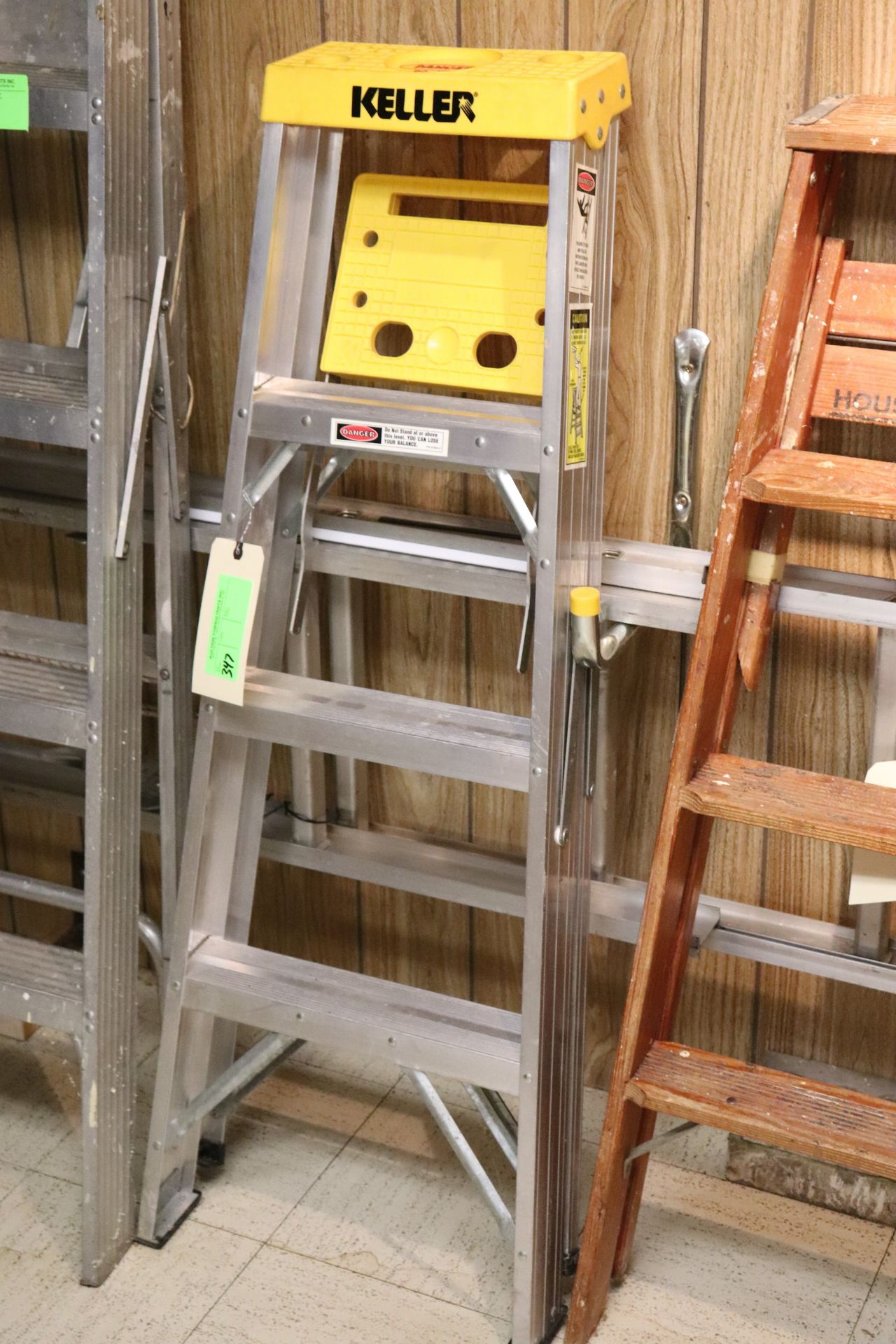 Keller 4' aluminum ladder