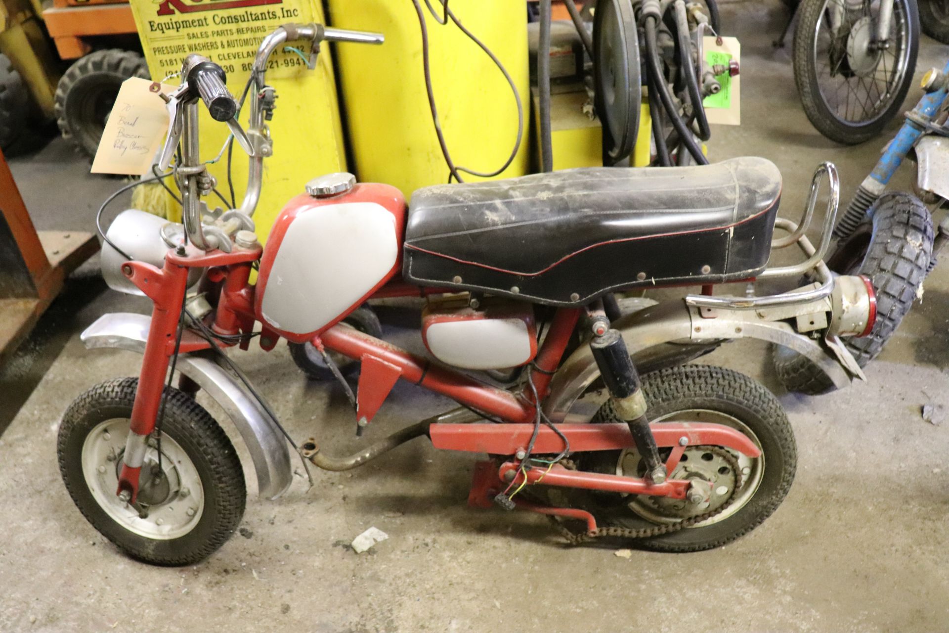 1970 Benelli Buzzer, rolling chassis, 1,262 miles, serial #537684 MINI BIKES MARKED AS PARTS BIKES,