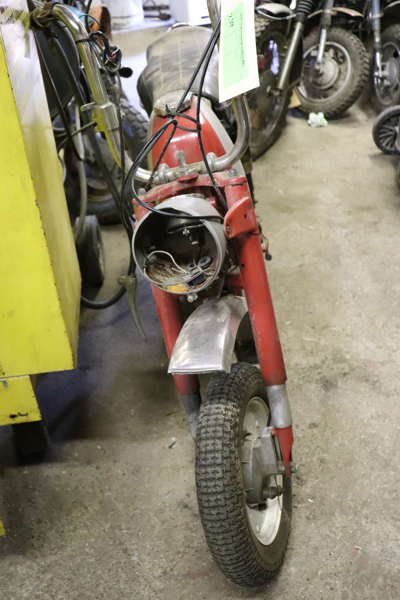 1970 Benelli Buzzer, rolling chassis, 1,262 miles, serial #537684 MINI BIKES MARKED AS PARTS BIKES, - Image 4 of 7