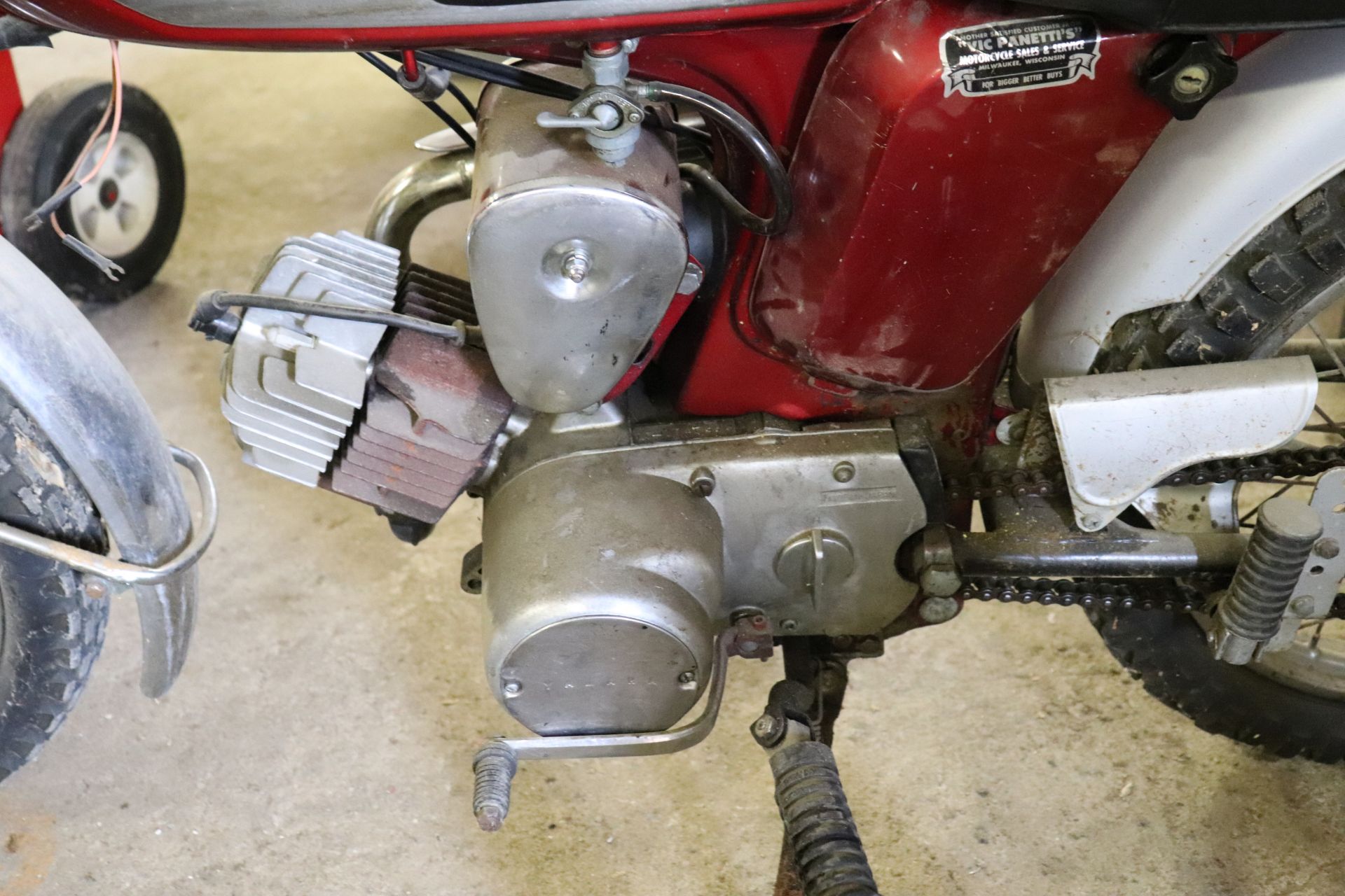 1971 Yamaha 100 L5TA, complete, turns over, no key, with manual, 2,192 miles MINI BIKES MARKED AS PA - Image 4 of 8