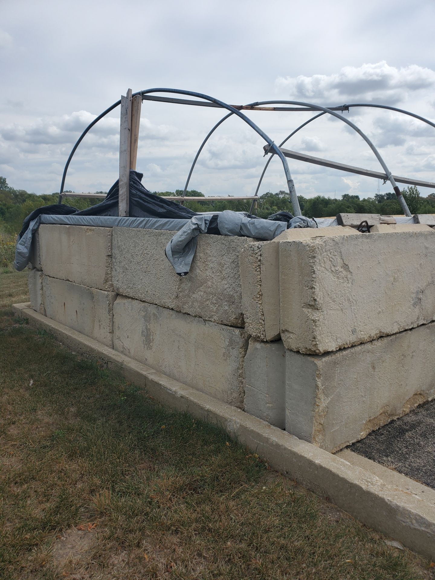 Salt tub with hoops 16'x12'x9' - Image 3 of 4