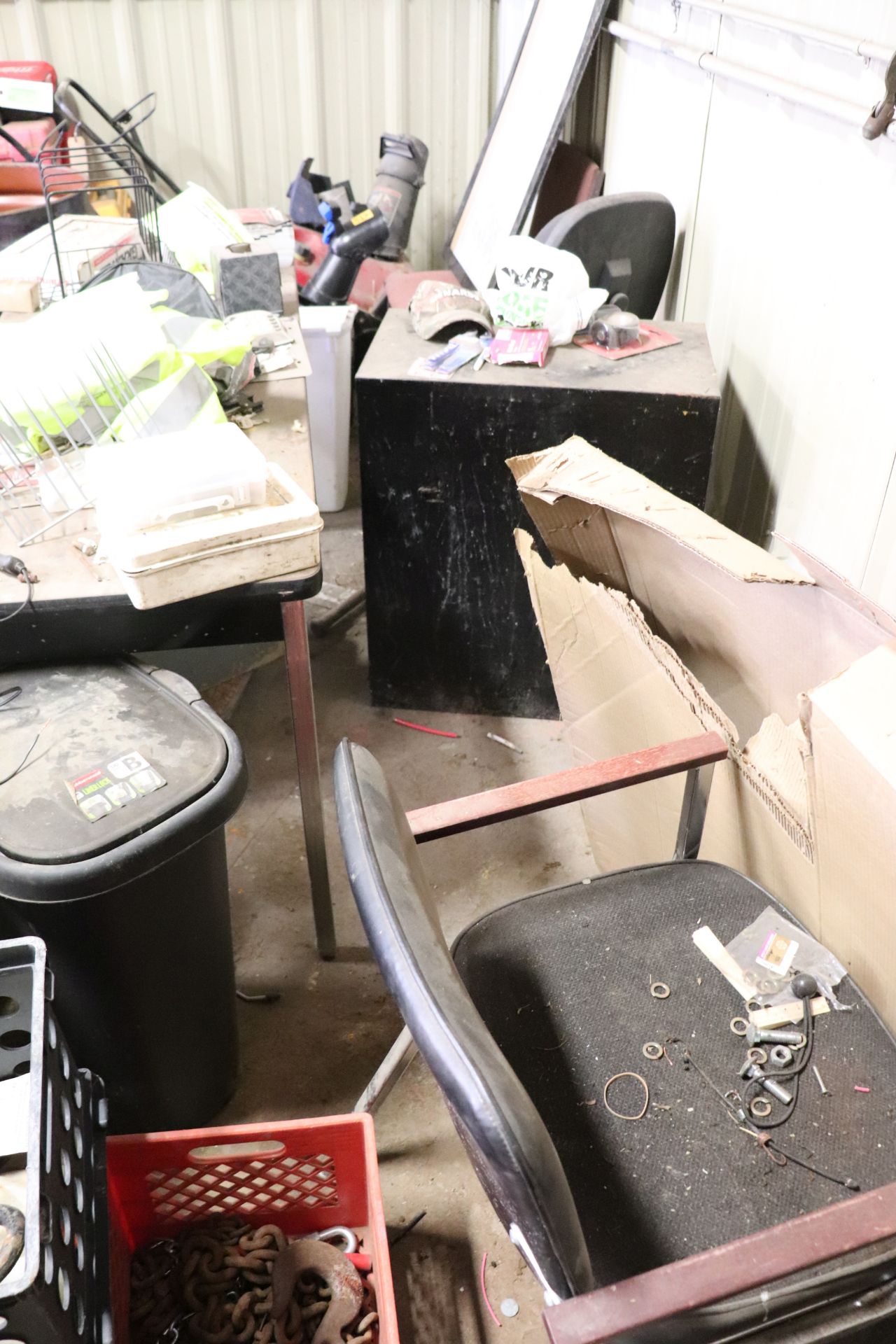 Table, filing cabinet, and chairs - Image 3 of 3