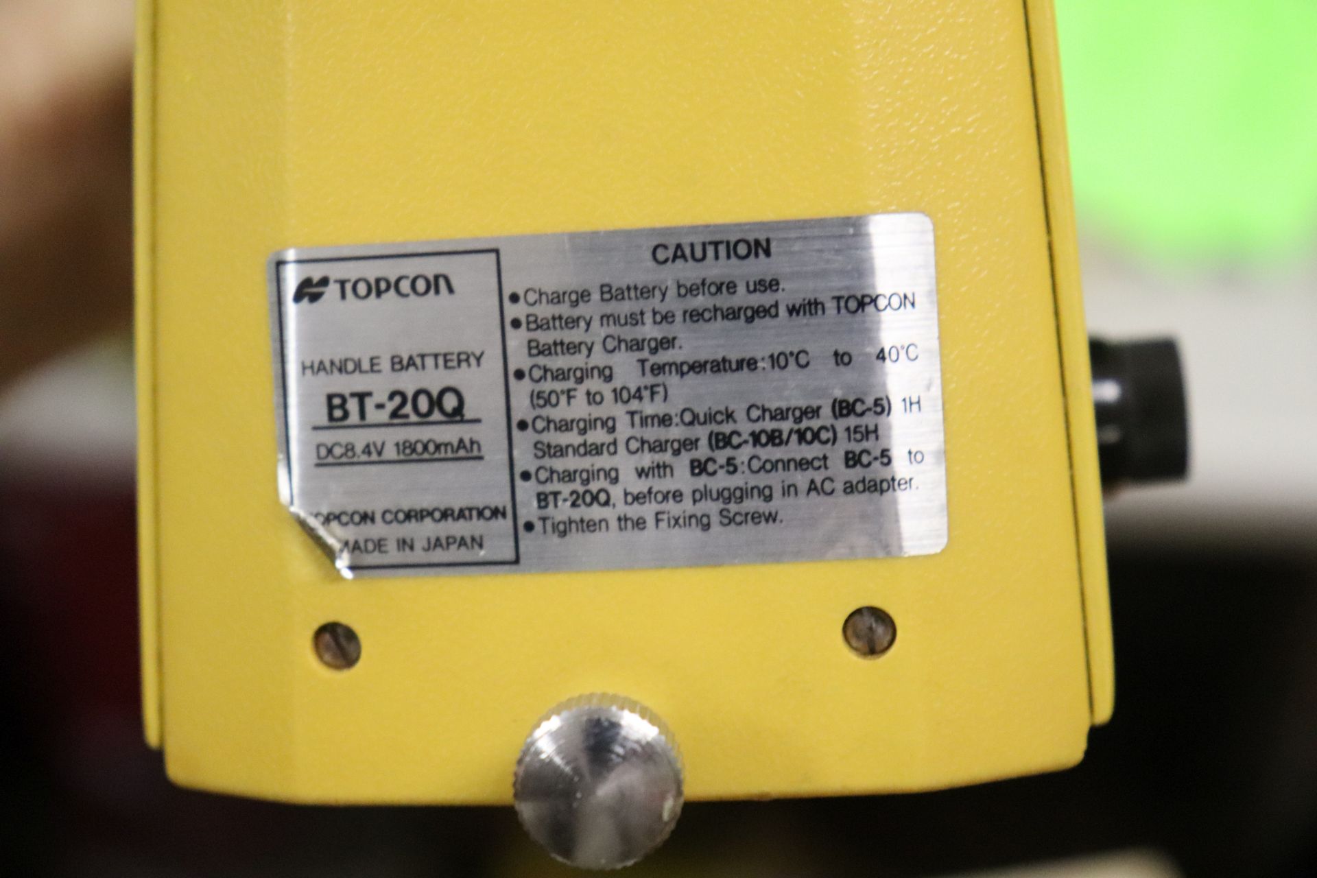 Topcon handle battery, model BT-20Q - Image 2 of 2