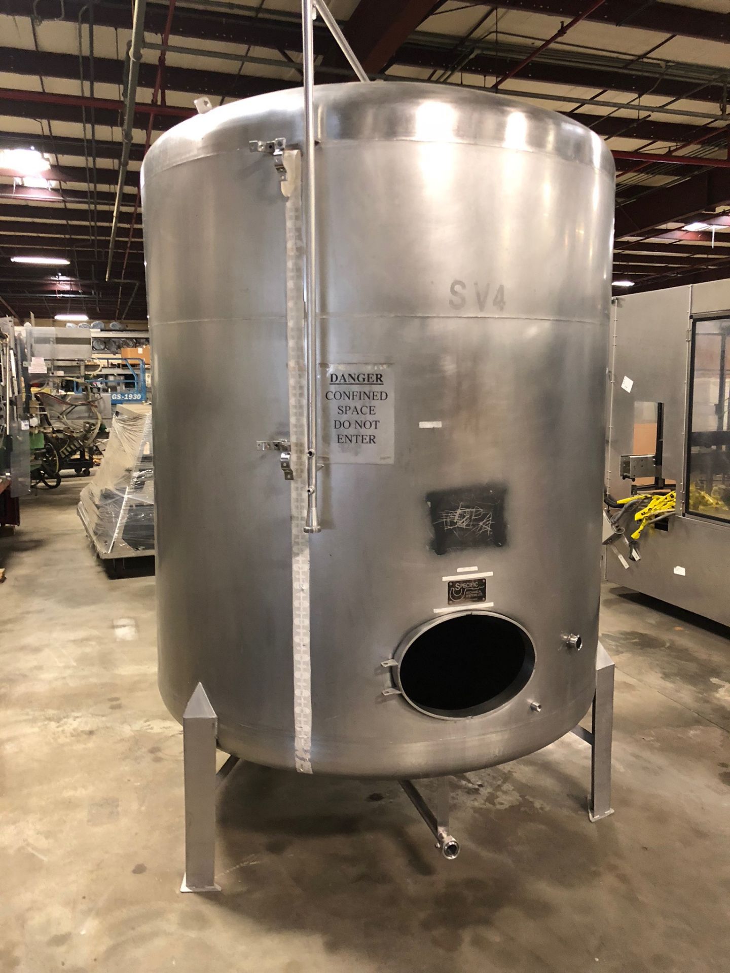 1200 Gallon Vertical Stainless Steel Tank