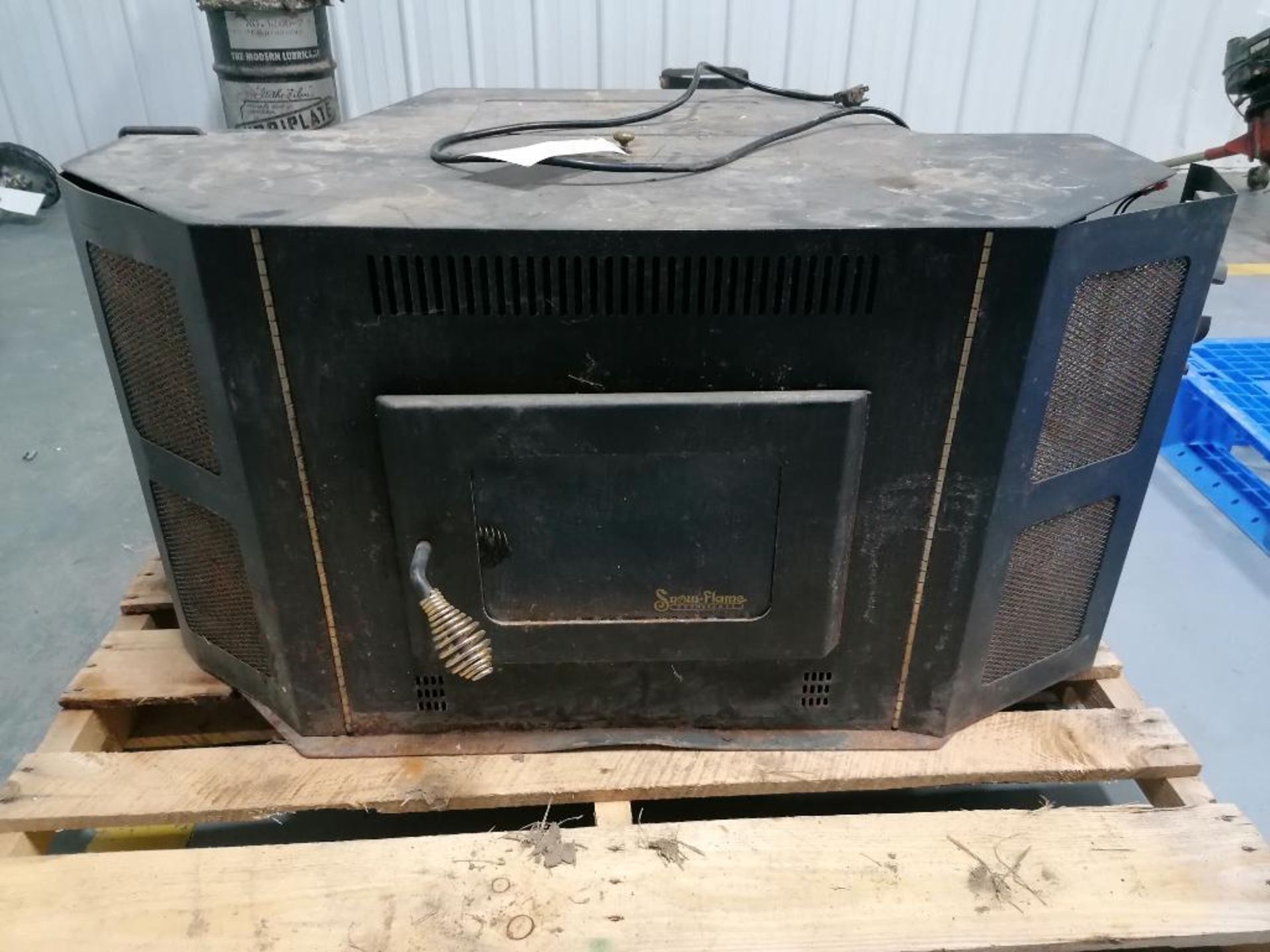 (1) Underwriters Laboratories MH18250 Solid Fuel Room Heater. Located in Mt. Pleasant, IA.