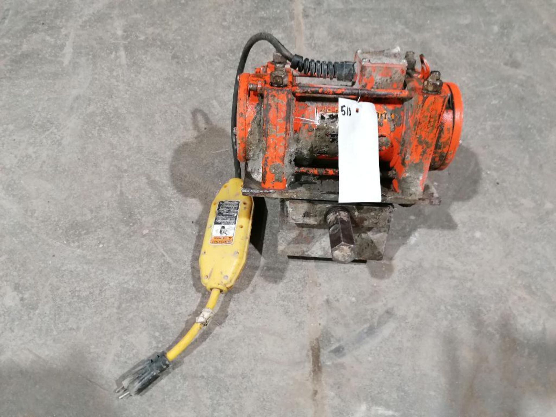 (1) VIBCO US-1600 High Frequency Electric Vibrator, Serial #276747. Located in Council Bluffs, IA.