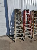 (2) Louisville 8' Step Ladders. Located in Mt. Pleasant, IA.