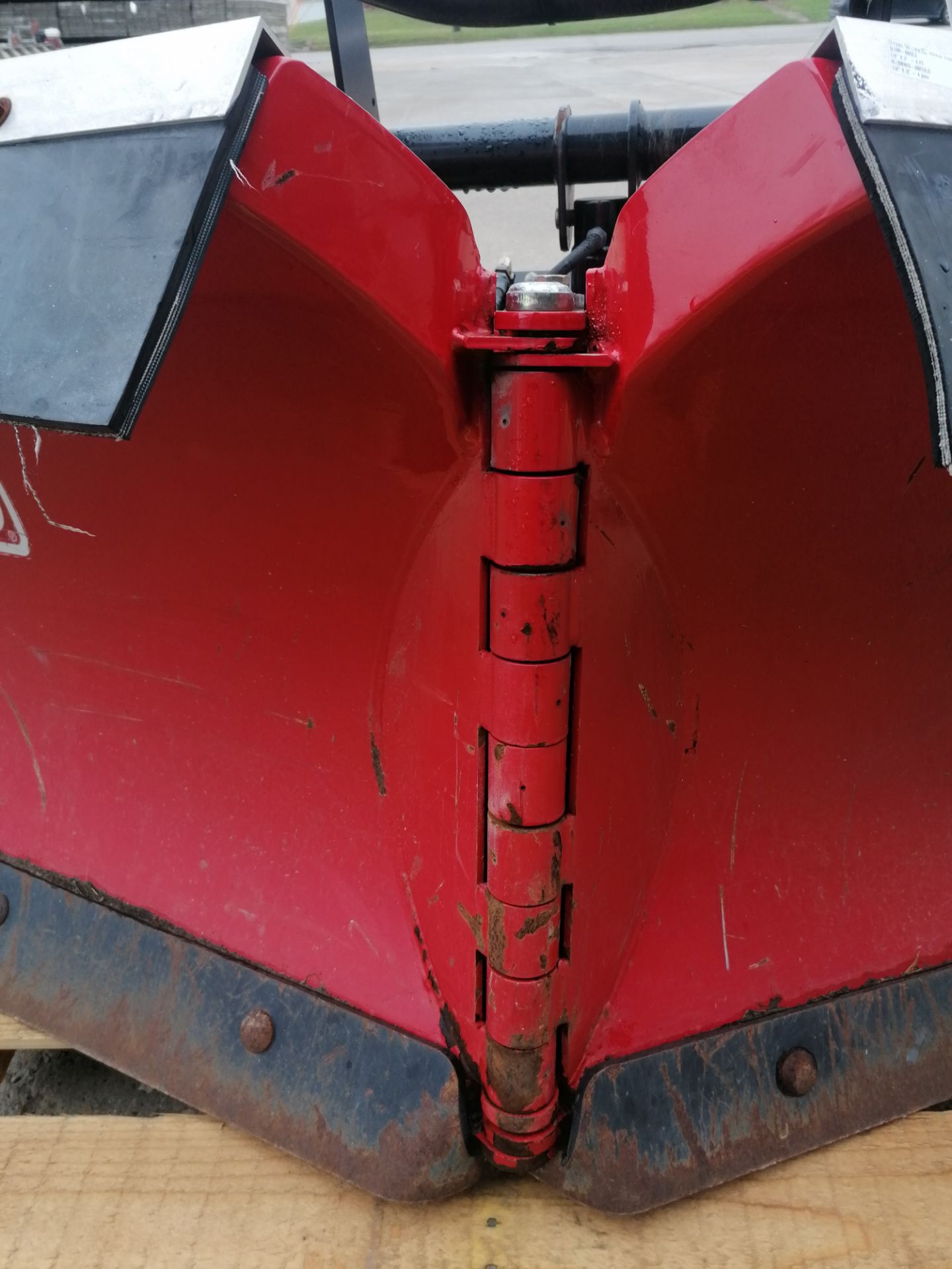 (1) 8' 2" THE BOSS Power-V Snow Plow, Serial #BC086809. Located in Mt. Pleasant, IA. - Image 3 of 20