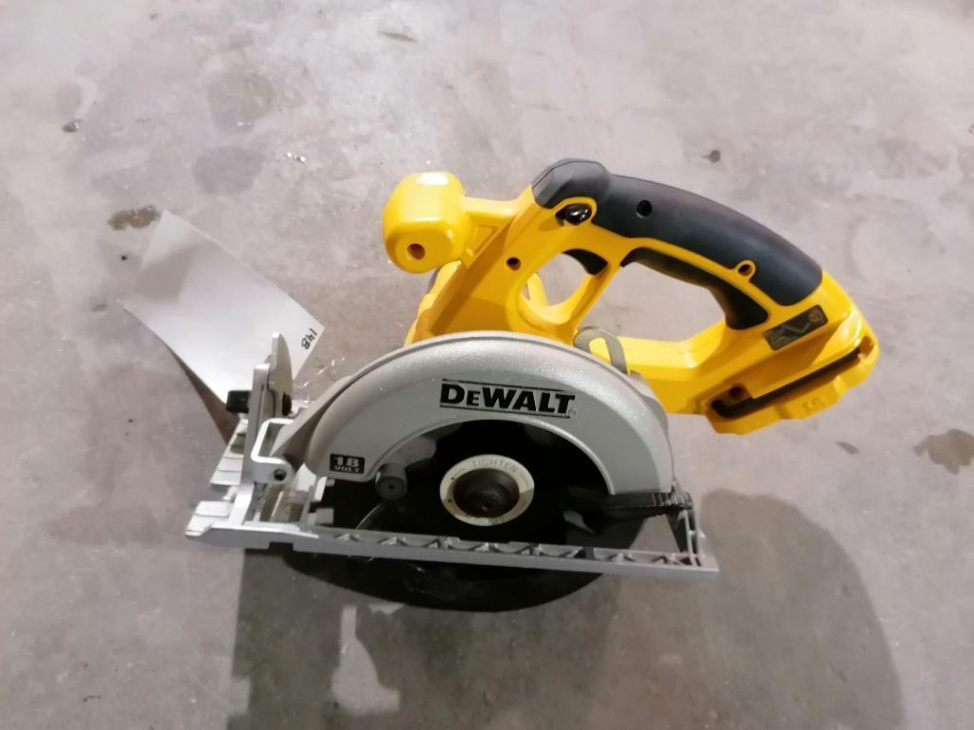 (1) NEW DeWalt DC390, 6 1/2" Cordless Circular Saw. Located in Ottumwa, IA. - Image 4 of 4