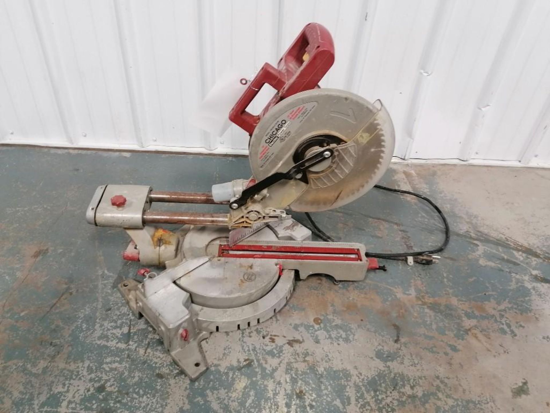 (1) CHICAGO 10" Compound Slide Miter Saw, Model 98199. Located in Mt. Peasant, IA.
