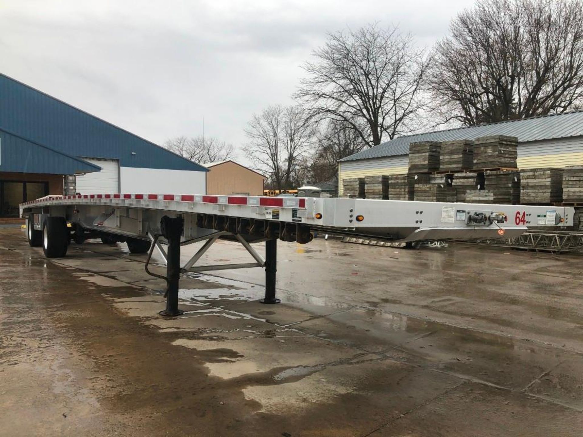 (1) 2018 WILSON Flatbed 53' X 102" Bed, Model AF-1080 SS, VIN #4WW5532A4J6625996 with Ramps, - Image 2 of 29
