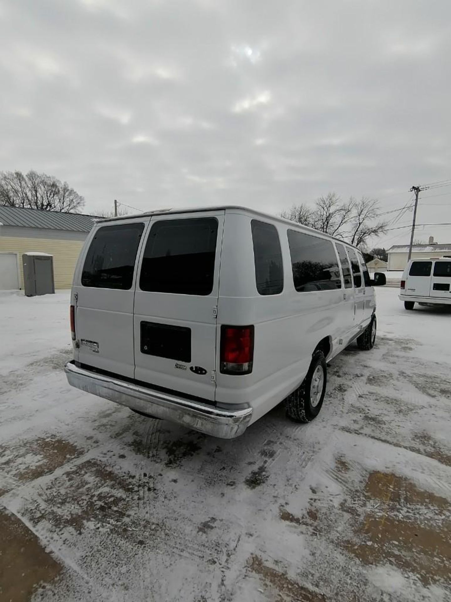 2013 Ford E3500 XLT Super Duty Van, VIN #1FBSS3BL7DDB13331, 209594 Miles, Model E3500XLT Super - Image 5 of 28