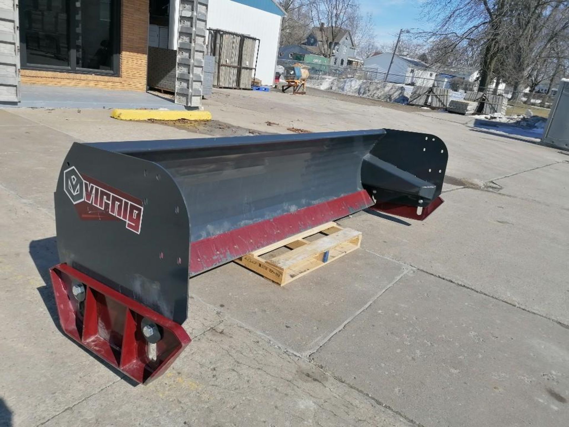(1) VIRNIG 120" Heavy Duty Steel Edge Snow Pusher Attachment, Serial #165988. Located in Mt.