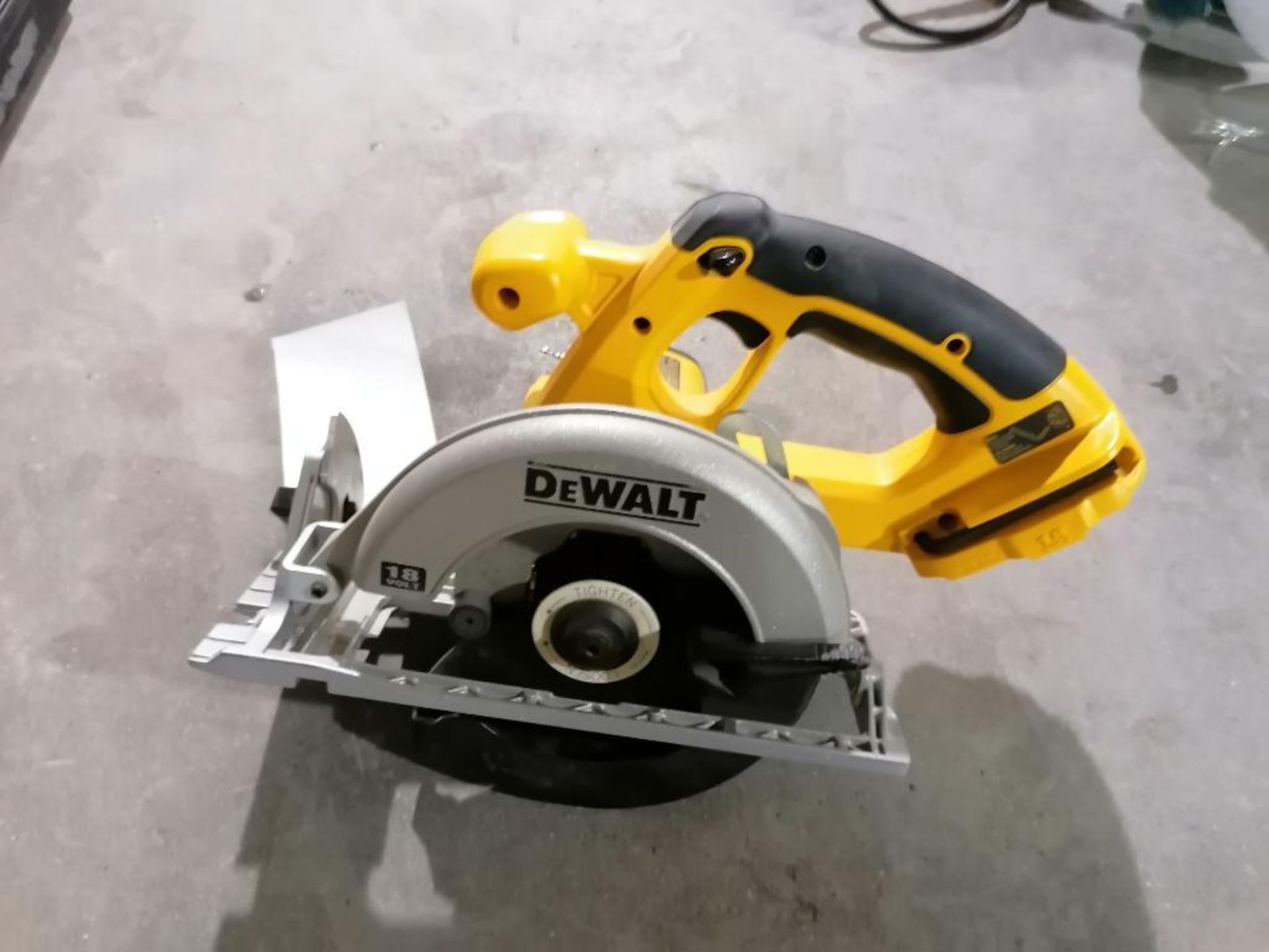 (1) NEW DeWalt DC390, 6 1/2" Cordless Circular Saw. Located in Ottumwa, IA.