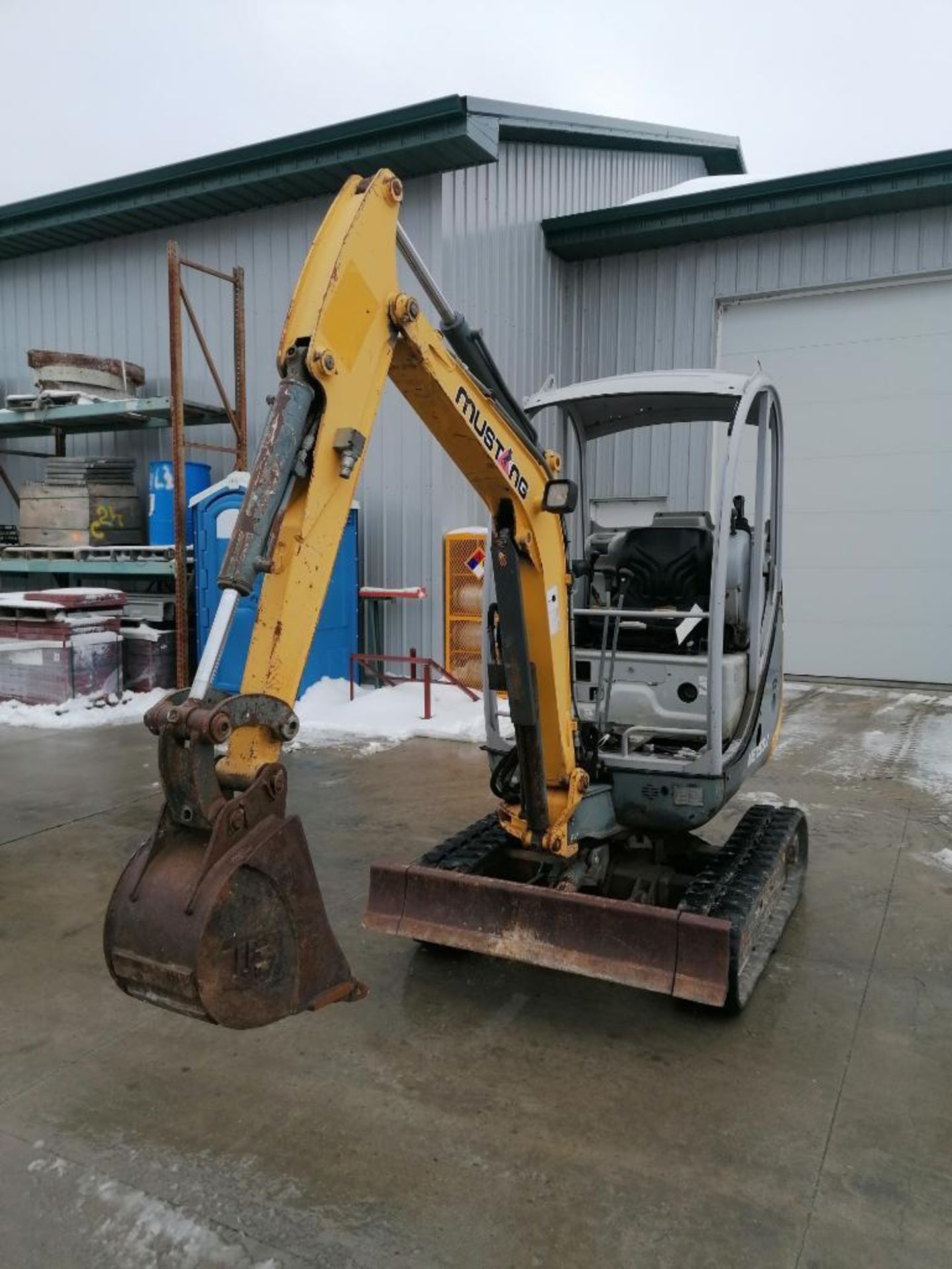 (1) Mustang ME1503 Mini Excavator, Serial #AF03923 . Located in Ottumwa, IA. - Image 6 of 19