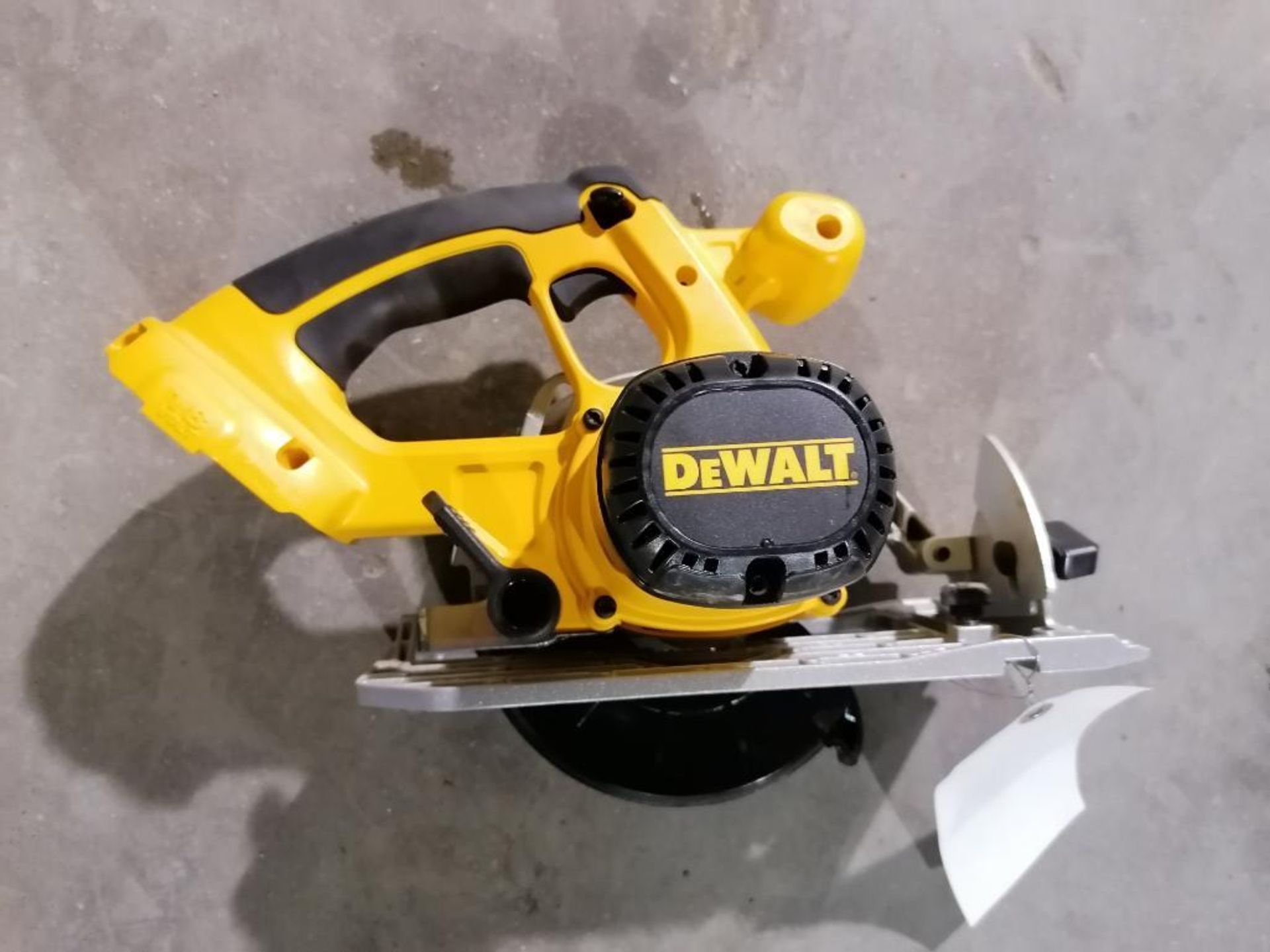 (1) NEW DeWalt DC390, 6 1/2" Cordless Circular Saw. Located in Ottumwa, IA. - Image 3 of 4