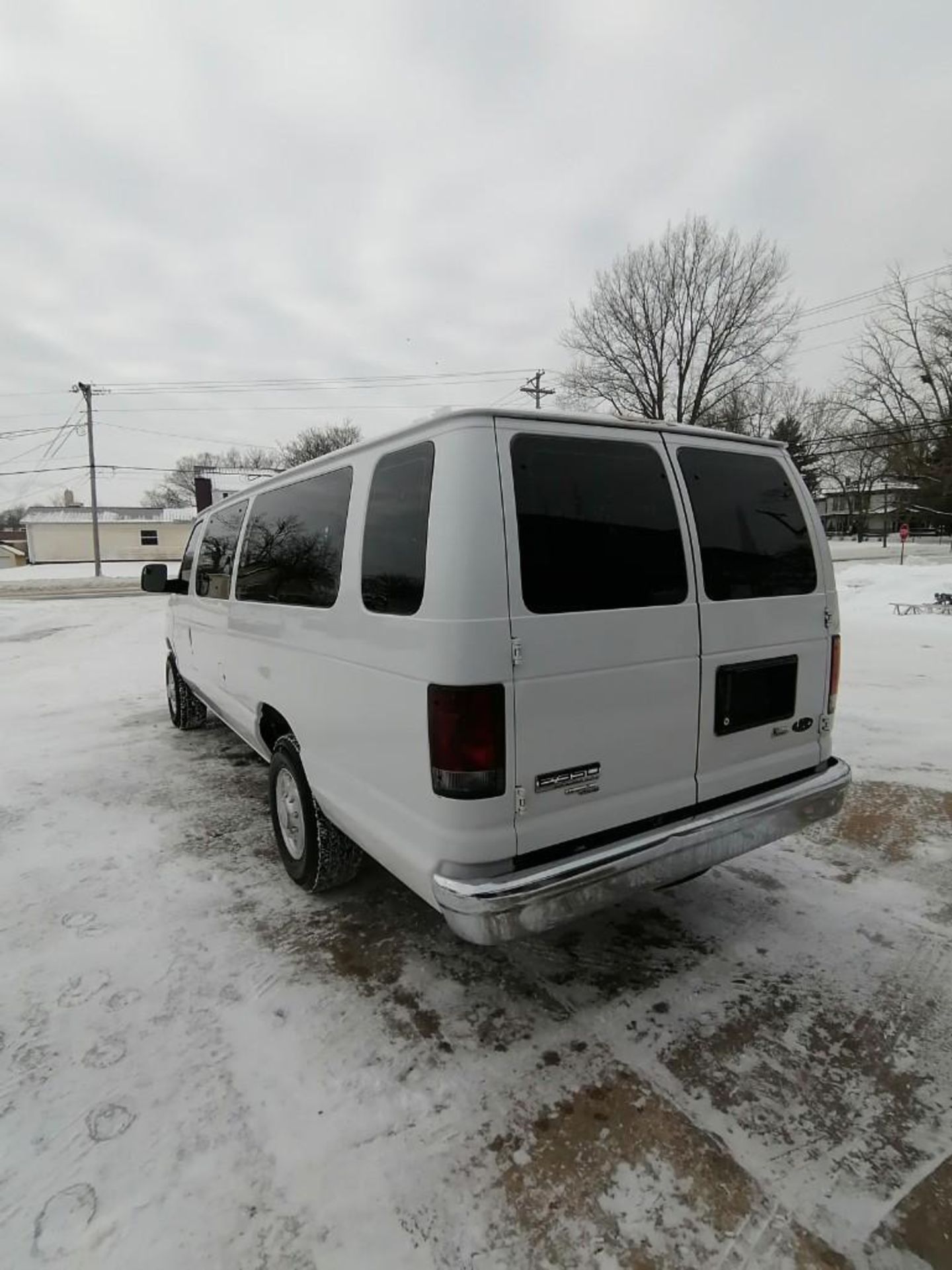 2013 Ford E3500 XLT Super Duty Van, VIN #1FBSS3BL7DDB13331, 209594 Miles, Model E3500XLT Super - Image 4 of 28