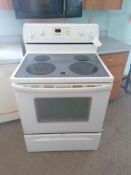 (1) Whirlpool Accubake System FreeStanding Electric Range. Located in Marion, IA.