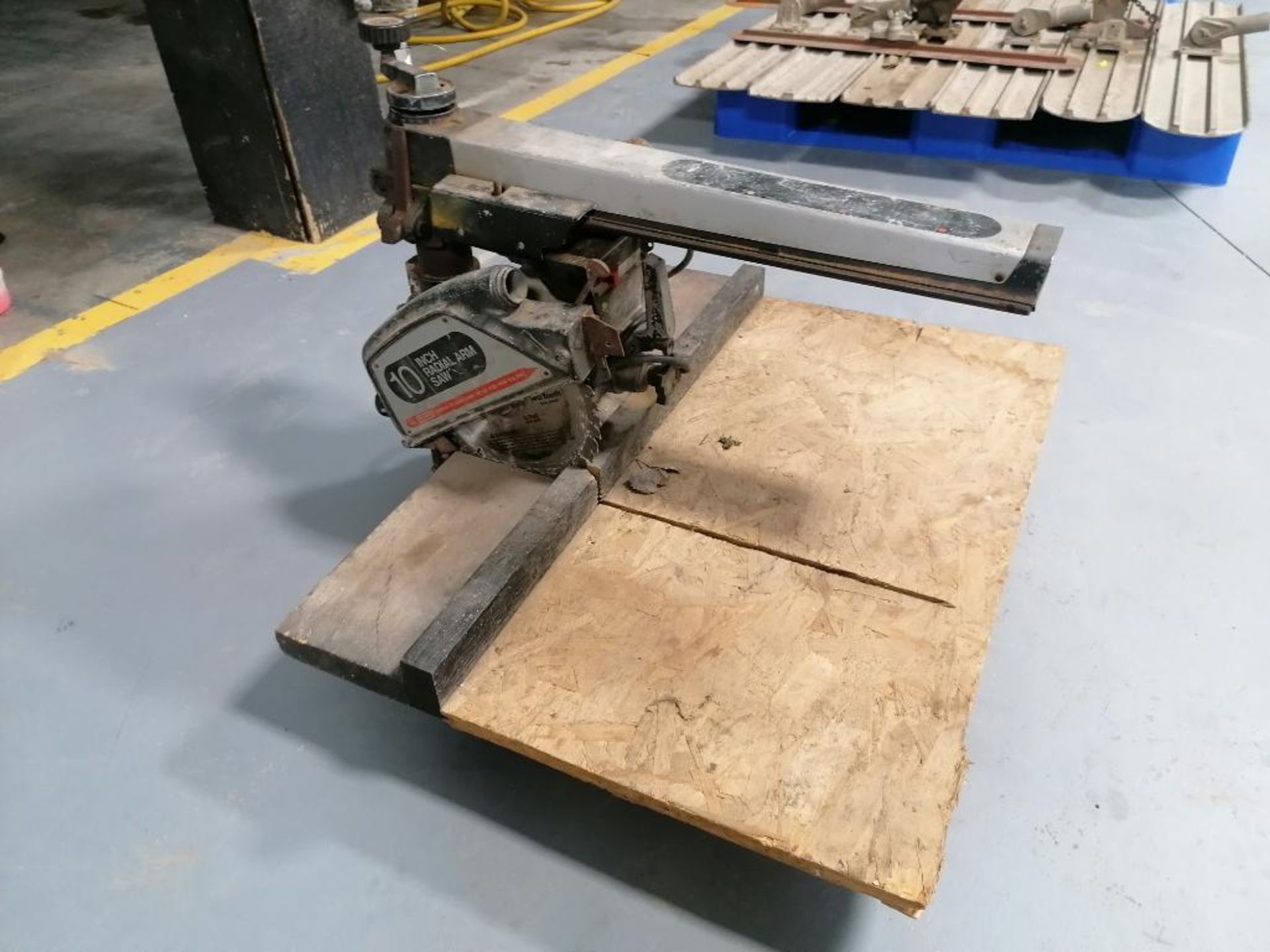 (1) 10 Inch Craftsman Radial Arm Saw. Located in Mt. Pleasant, IA.