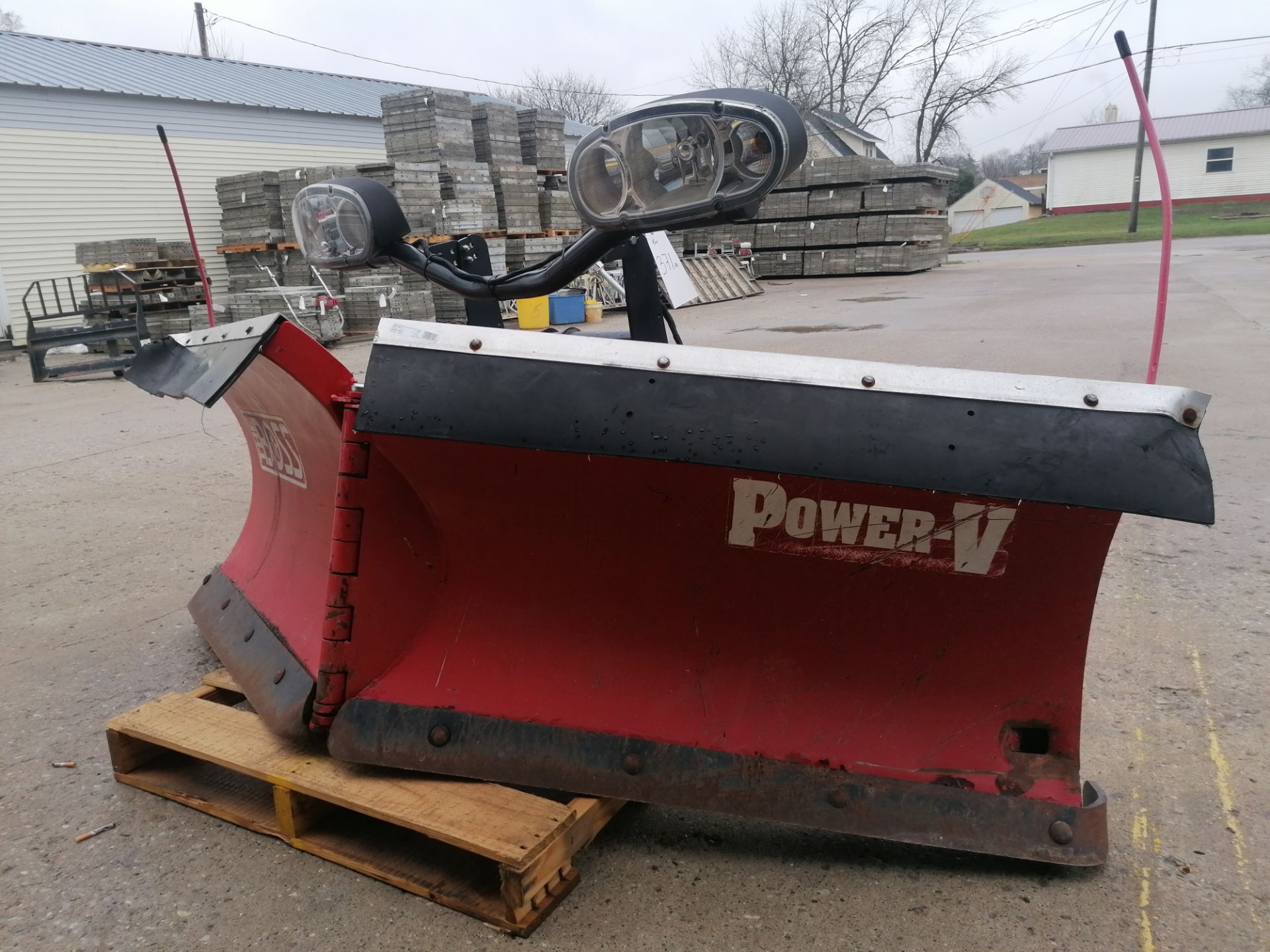 (1) 8' 2" THE BOSS Power-V Snow Plow, Serial #BC086809. Located in Mt. Pleasant, IA. - Image 2 of 20