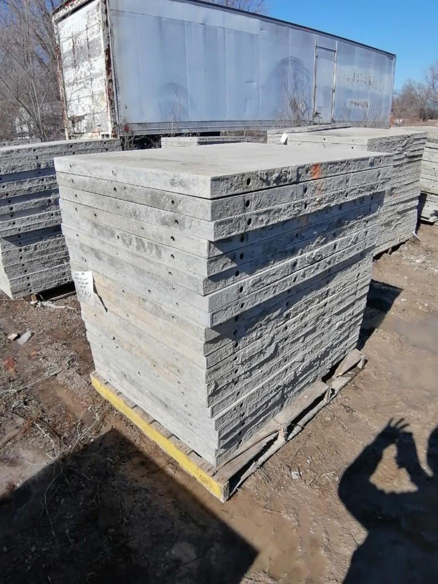 (20) 3' x 4' Wall-Ties Smooth Aluminum Concrete Forms 6-12 Hole Pattern. Located in Ottumwa, IA. - Image 2 of 8