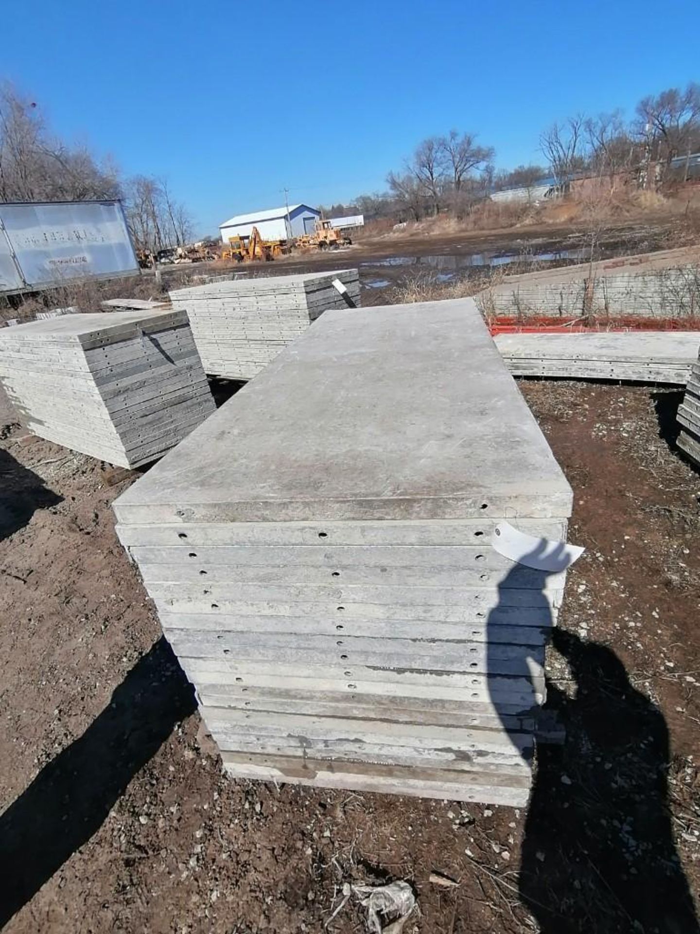 (20) 3' x 8' Wall-Ties Smooth Aluminum Concrete Forms 6-12 Hole Pattern. Located in Ottumwa, IA. - Image 7 of 7