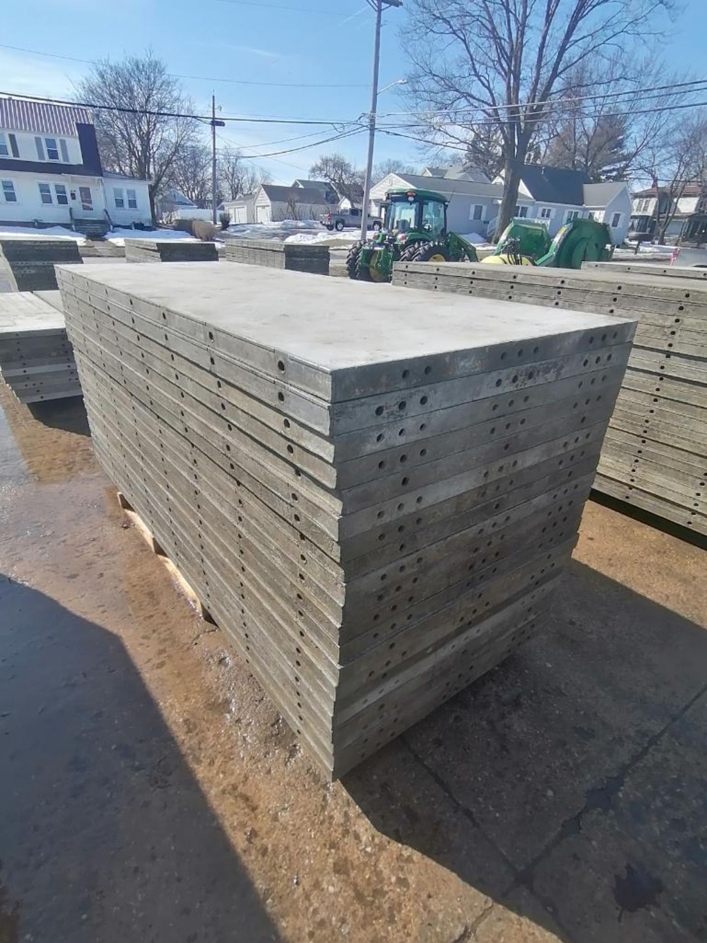 (20) 3' x 8' Wall-Ties Smooth Aluminum Concrete Forms 6-12 Hole Pattern. Located in Mt. Pleasant, - Image 3 of 12