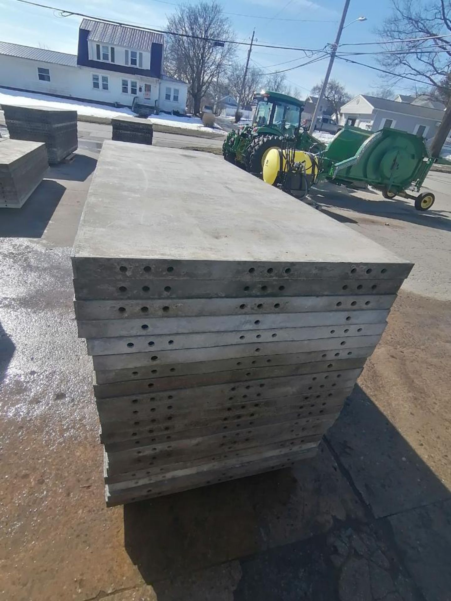 (20) 3' x 8' Wall-Ties Smooth Aluminum Concrete Forms 6-12 Hole Pattern. Located in Mt. Pleasant, - Image 5 of 11