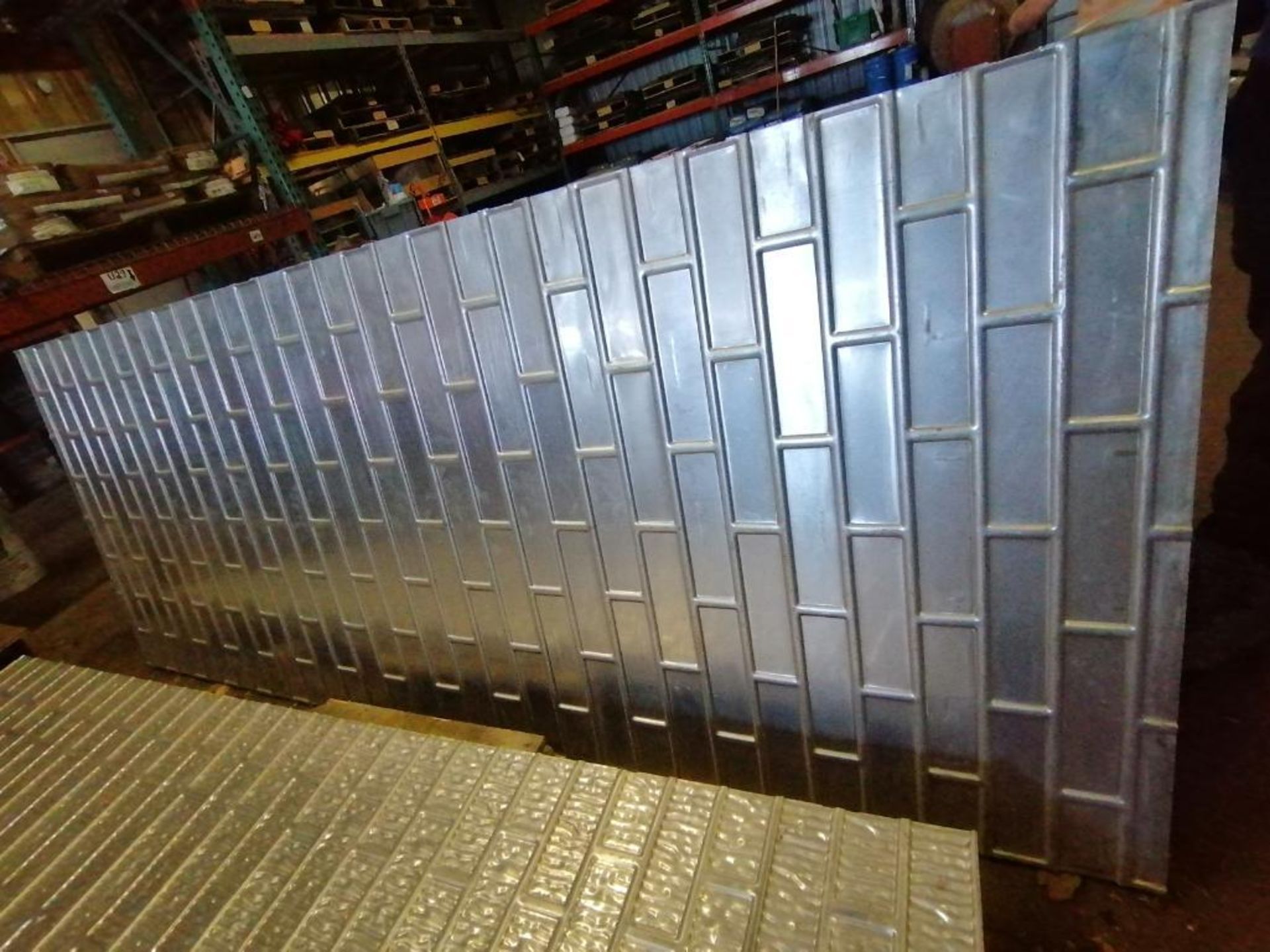 (1) 3' x 8' Wall-Ties Smooth Brick Aluminum Concrete Forms 6-12 Hole Pattern. Located in Marion,
