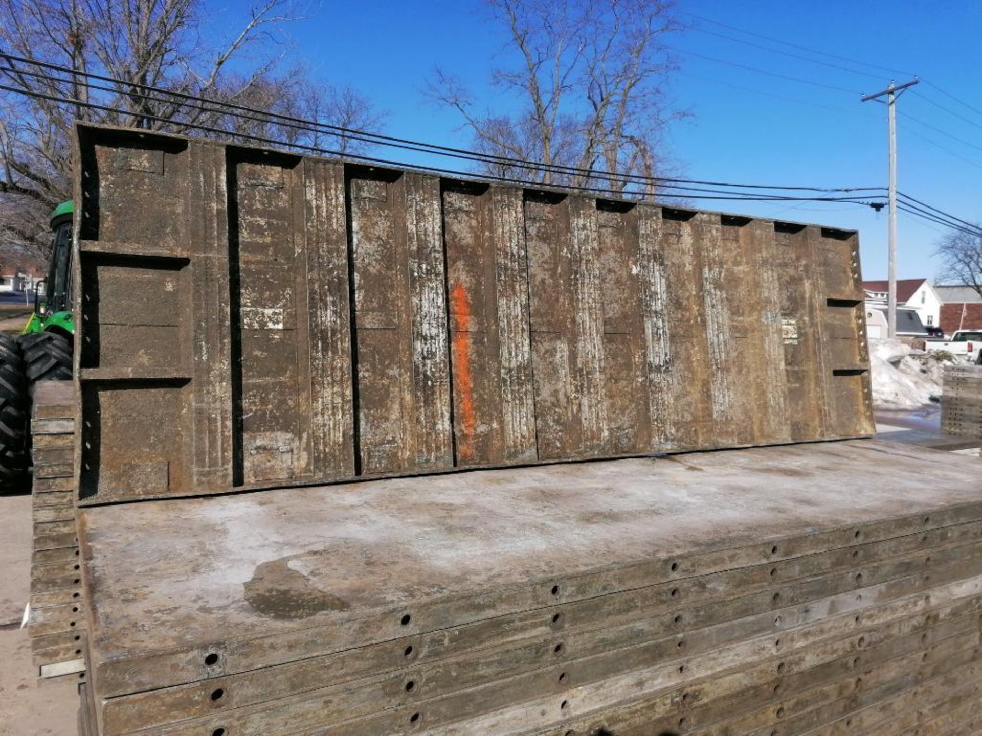 (20) 3' x 10' Wall-Ties Smooth Aluminum Concrete Forms 6-12 Hole Pattern. Located in Mt. Pleasant, - Image 12 of 12