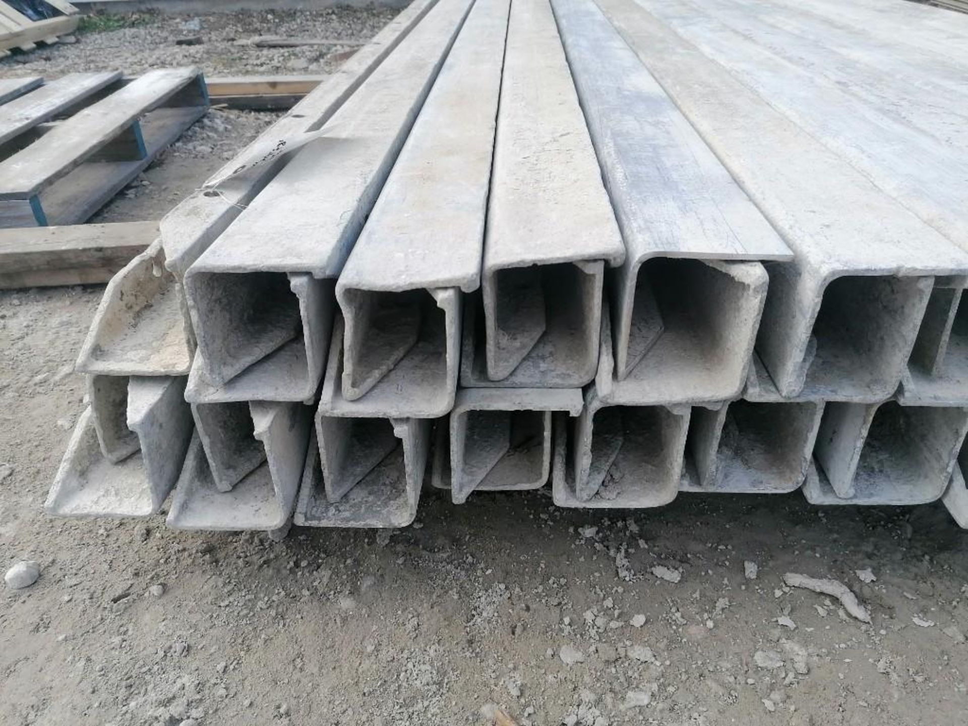 (43) 4" x 4" x 8' Full ISC Wall-Ties Smooth Aluminum Concrete Forms 6-12 Hole Pattern. Located in - Image 3 of 5