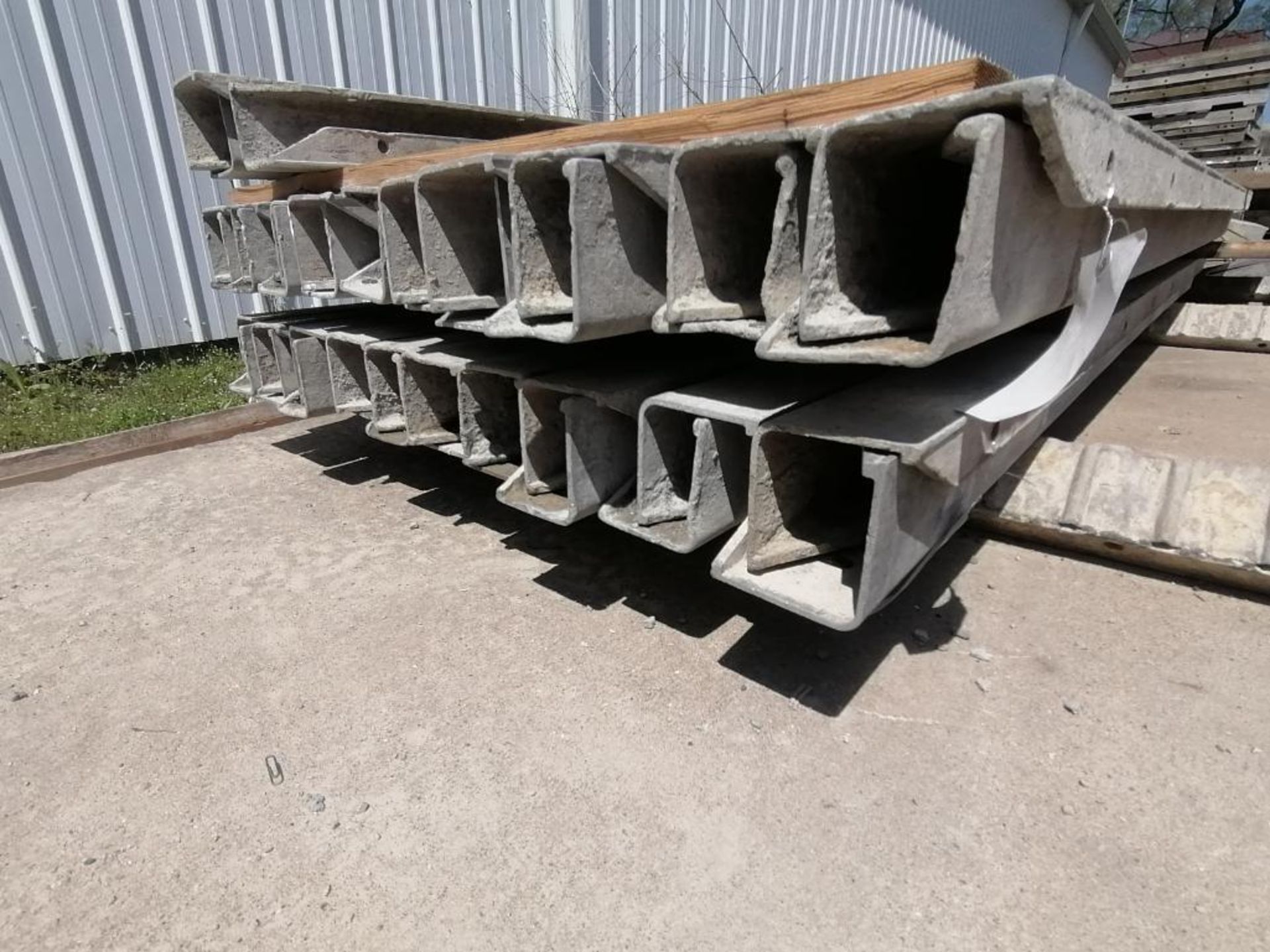 (10) 4" x 4" x 8' Wall-Ties Smooth Aluminum Concrete Forms 6-12 Hole Pattern. Located in Mt.