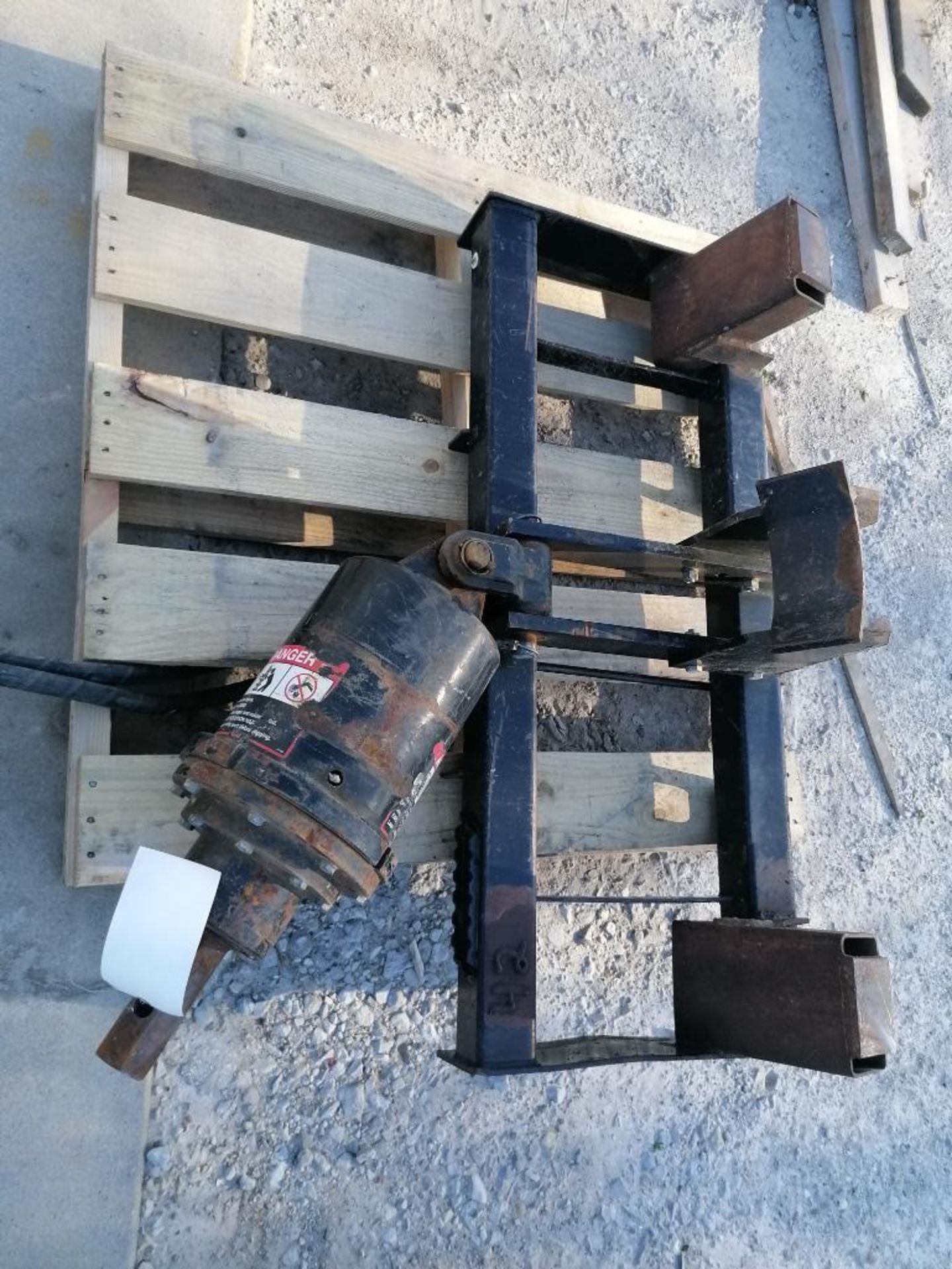 (1) John Deere PA30 Auger for Skid Steer, Serial #1T0PA30XVC0001229. Located in Mt. Pleasant, IA. - Image 8 of 9