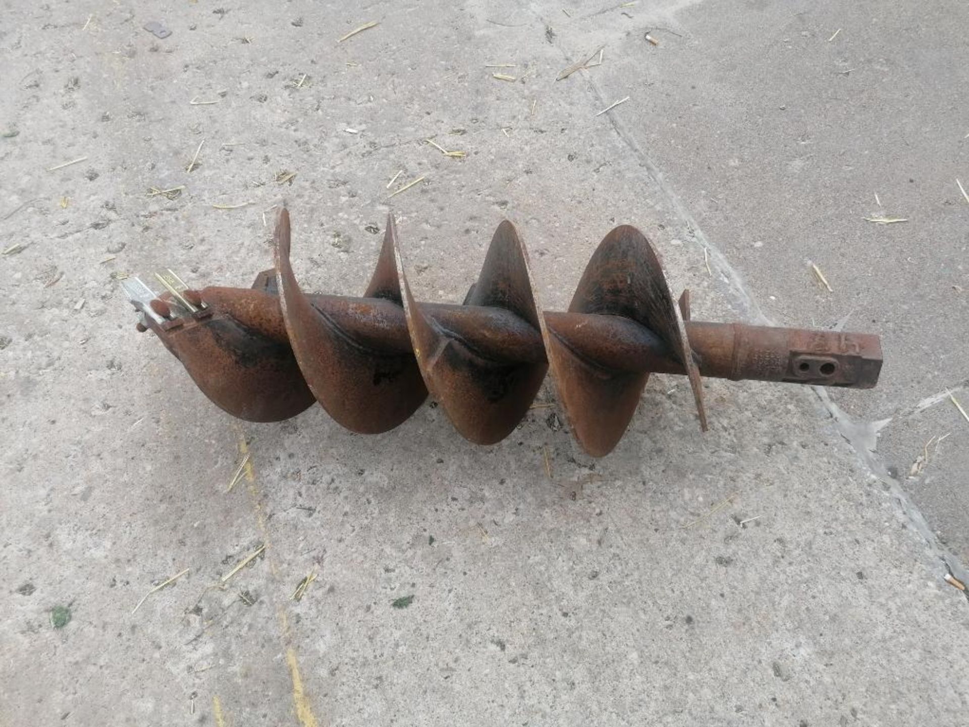 (1) 16" Auger Bit. Located in Mt. Pleasant, IA. - Image 2 of 6