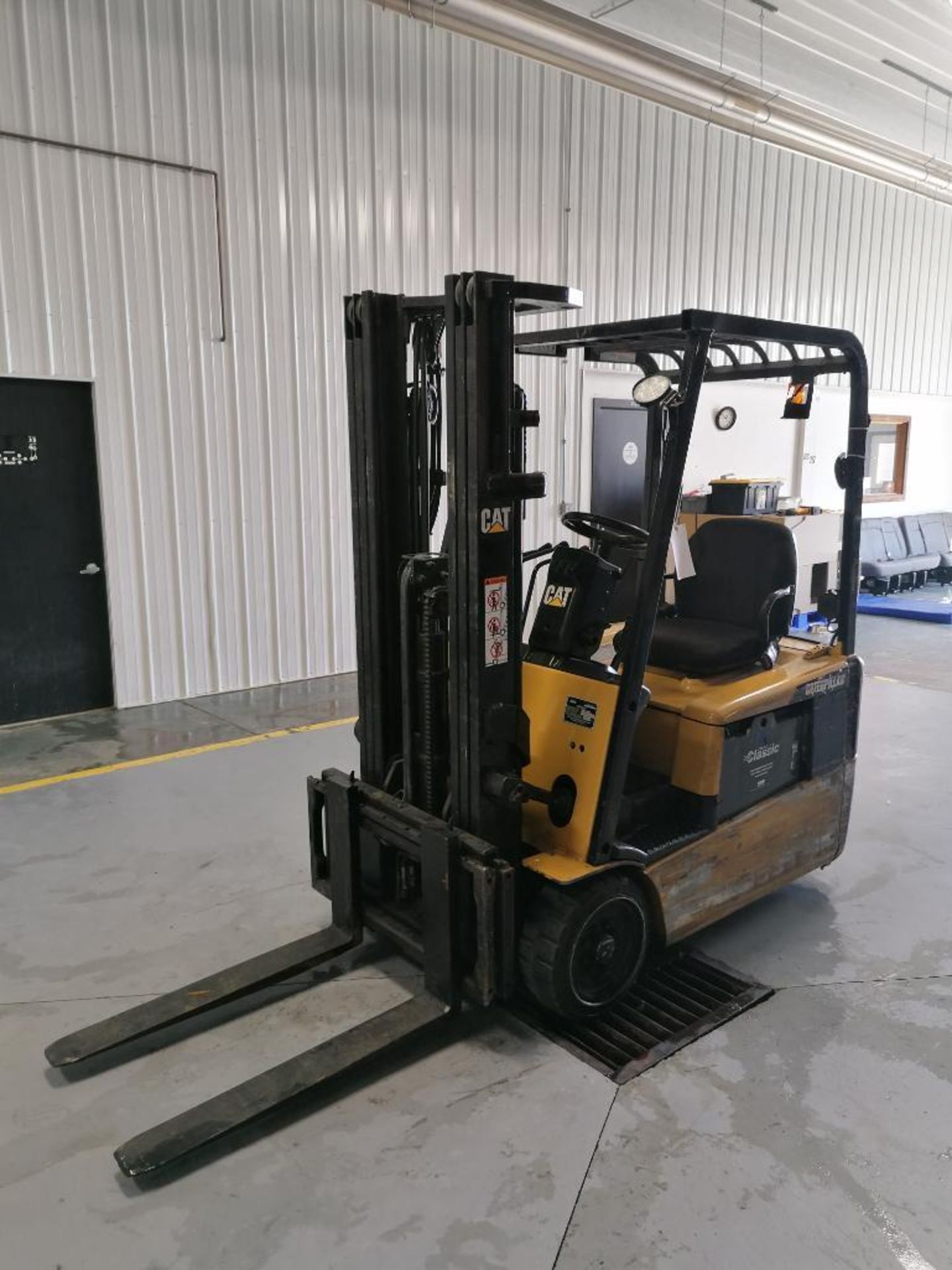 (1) Caterpillar EP16KT Forklift, Serial #ETB4B01714, 36V withÊ(1) C&D Industrial Forklift Battery - Image 5 of 30