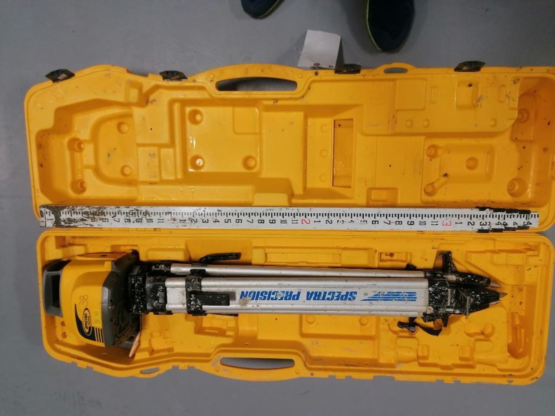 (1) Spectra Precision Laser, Model LL300N, Serial #17469915 with Grade Rods & Tripod . Located in - Image 3 of 6