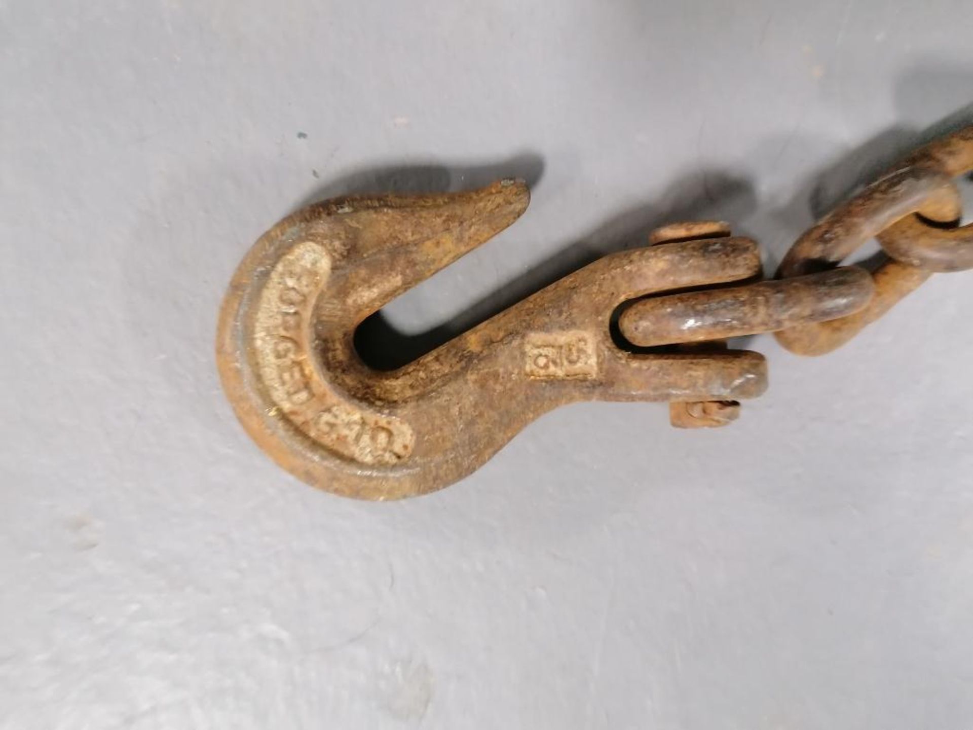 (6) 3/8" x 4' Chains with Hooks & (1) 1/2" x 4' Chain with Hook. Located in Mt. Pleasant, IA. - Image 7 of 8