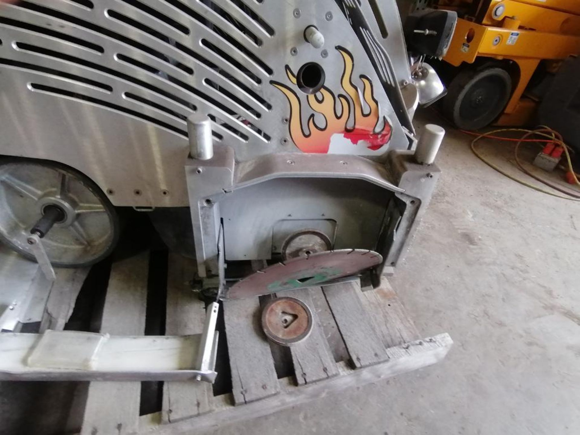 (1) Soff-Cut G2000 Walk-Behind Concrete Saw, Serial #1702 for PARTS. Located in Naperville, IL. - Image 3 of 10