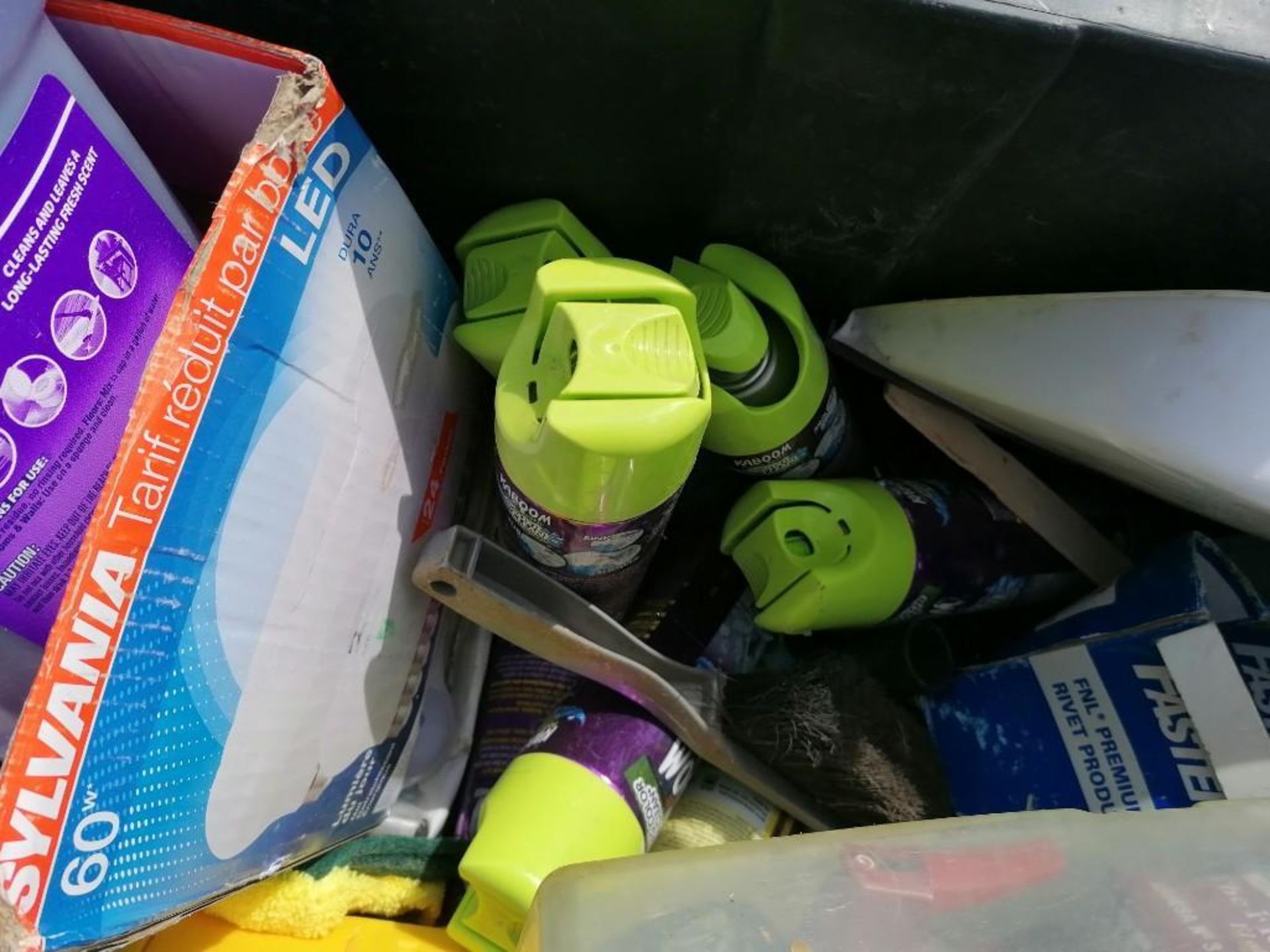 (1) Box of Cleaning Supplies & (3) Sprayers. Located in Mt. Pleasant, IA. - Image 2 of 4