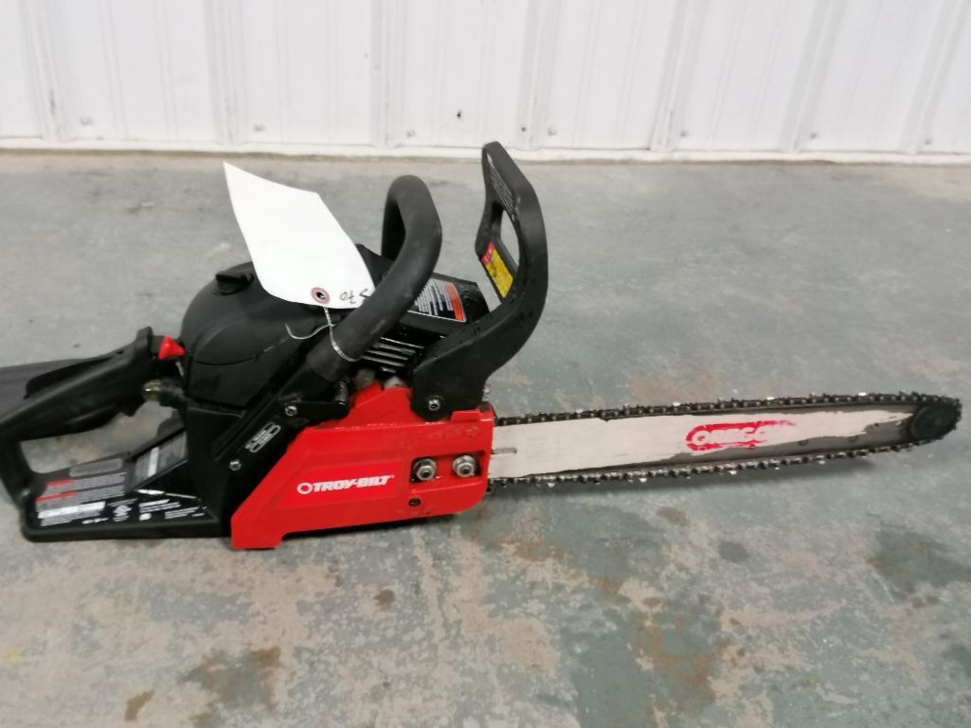 (1) TROY-BILT TB4216 Chainsaw, 42cc, 16". Located in Mt. Pleasant, IA. - Image 2 of 9