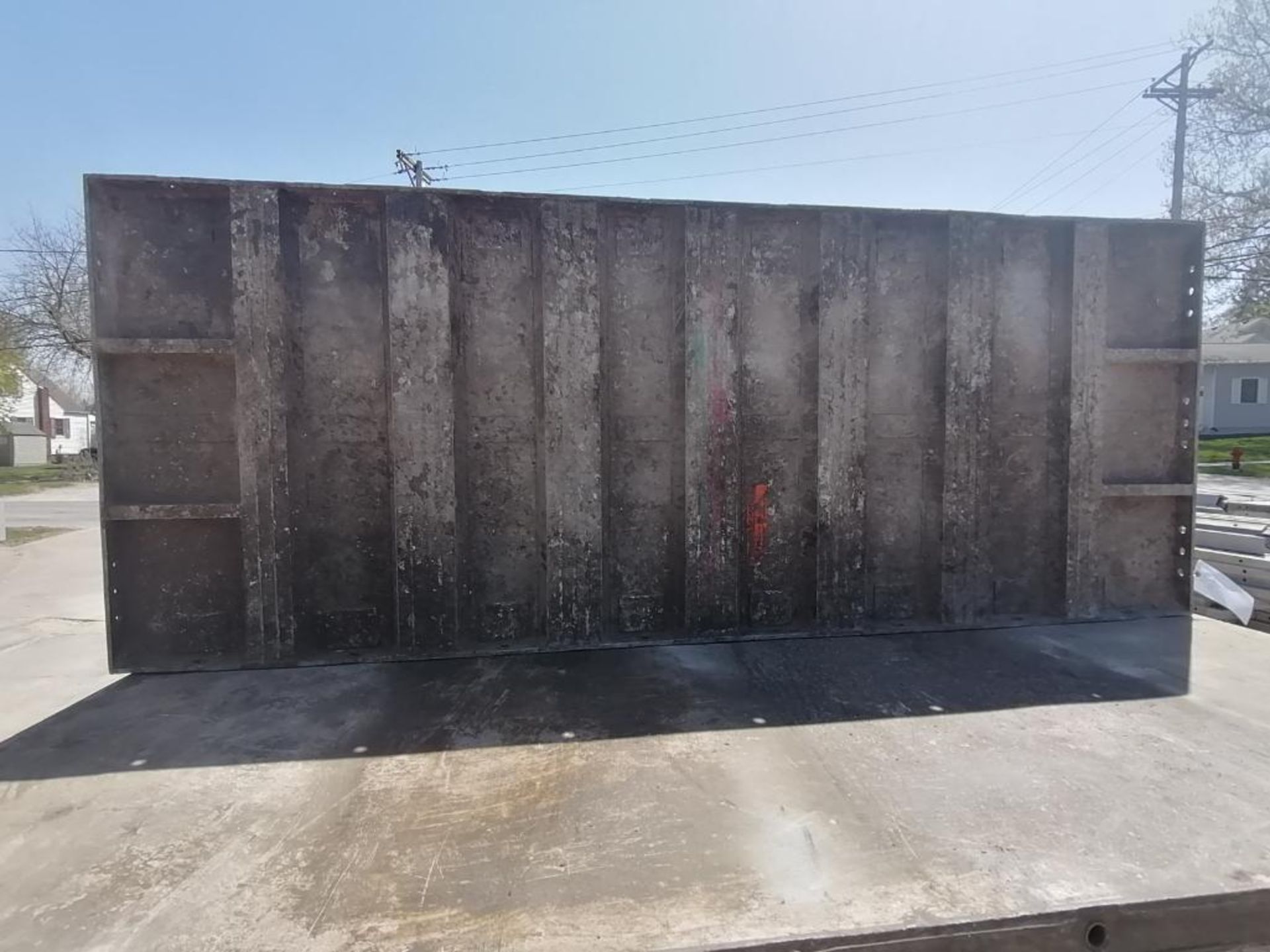 (20) 3' x 8' Wall-Ties Smooth Aluminum Concrete Forms 6-12 Hole Pattern. Located in Mt. Pleasant, - Bild 11 aus 11