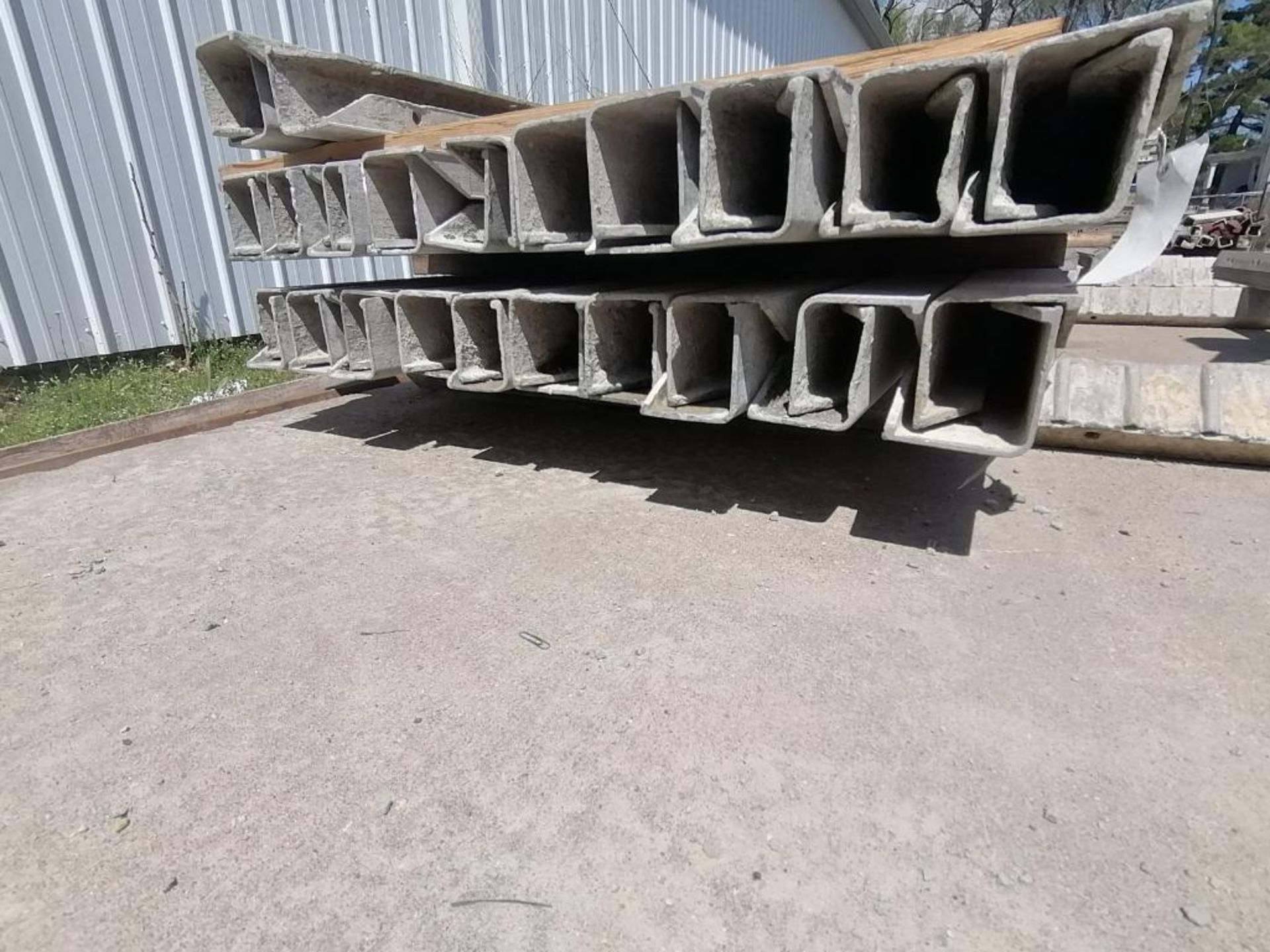 (10) 4" x 4" x 8' Wall-Ties Smooth Aluminum Concrete Forms 6-12 Hole Pattern. Located in Mt. - Image 2 of 2