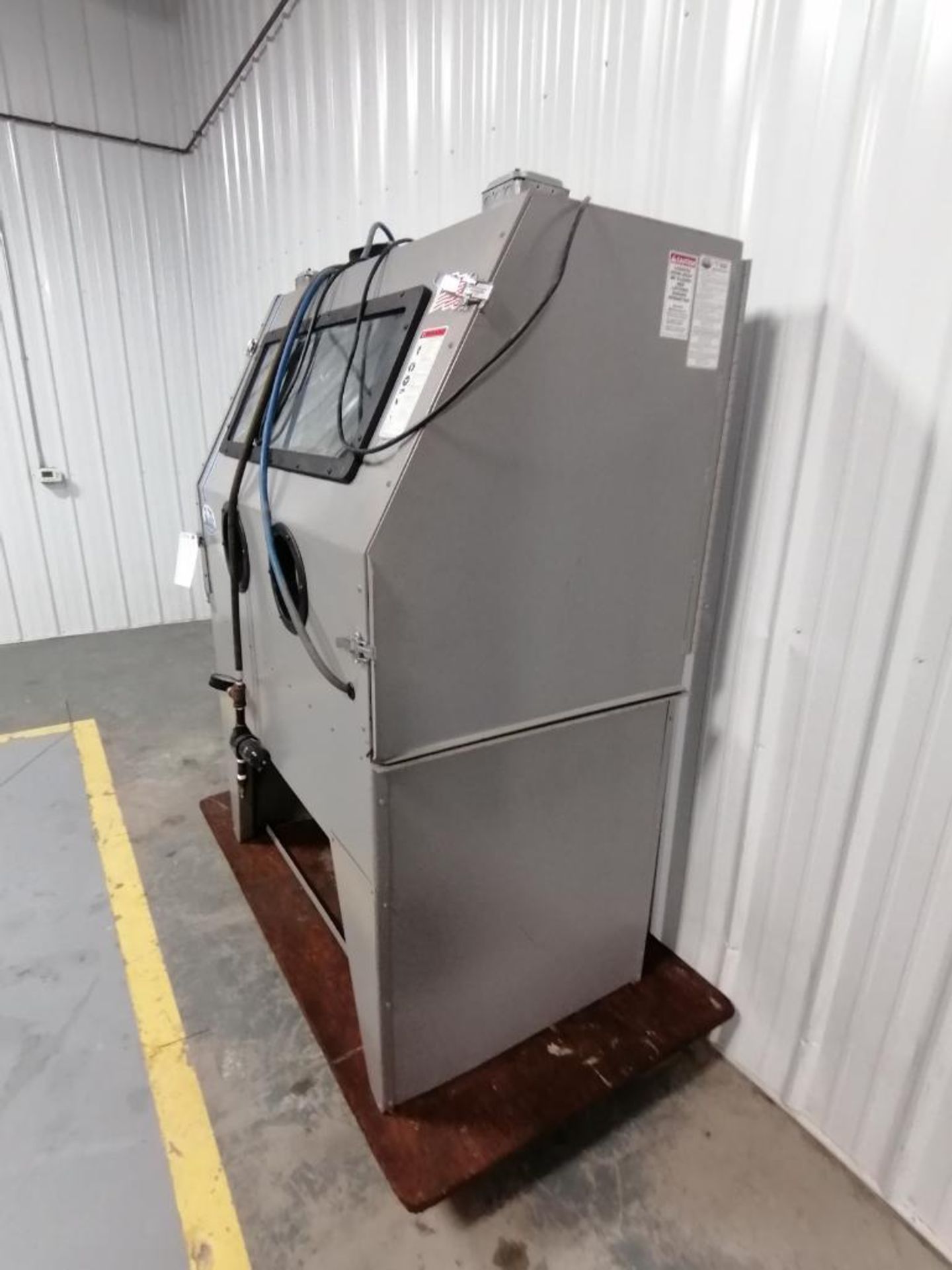 (1) SKAT Blast Dry Blast System Abrasive Blast Cabinet,Ê(1) SKAT Blast Dry Blast System VAC-35 - Image 6 of 16