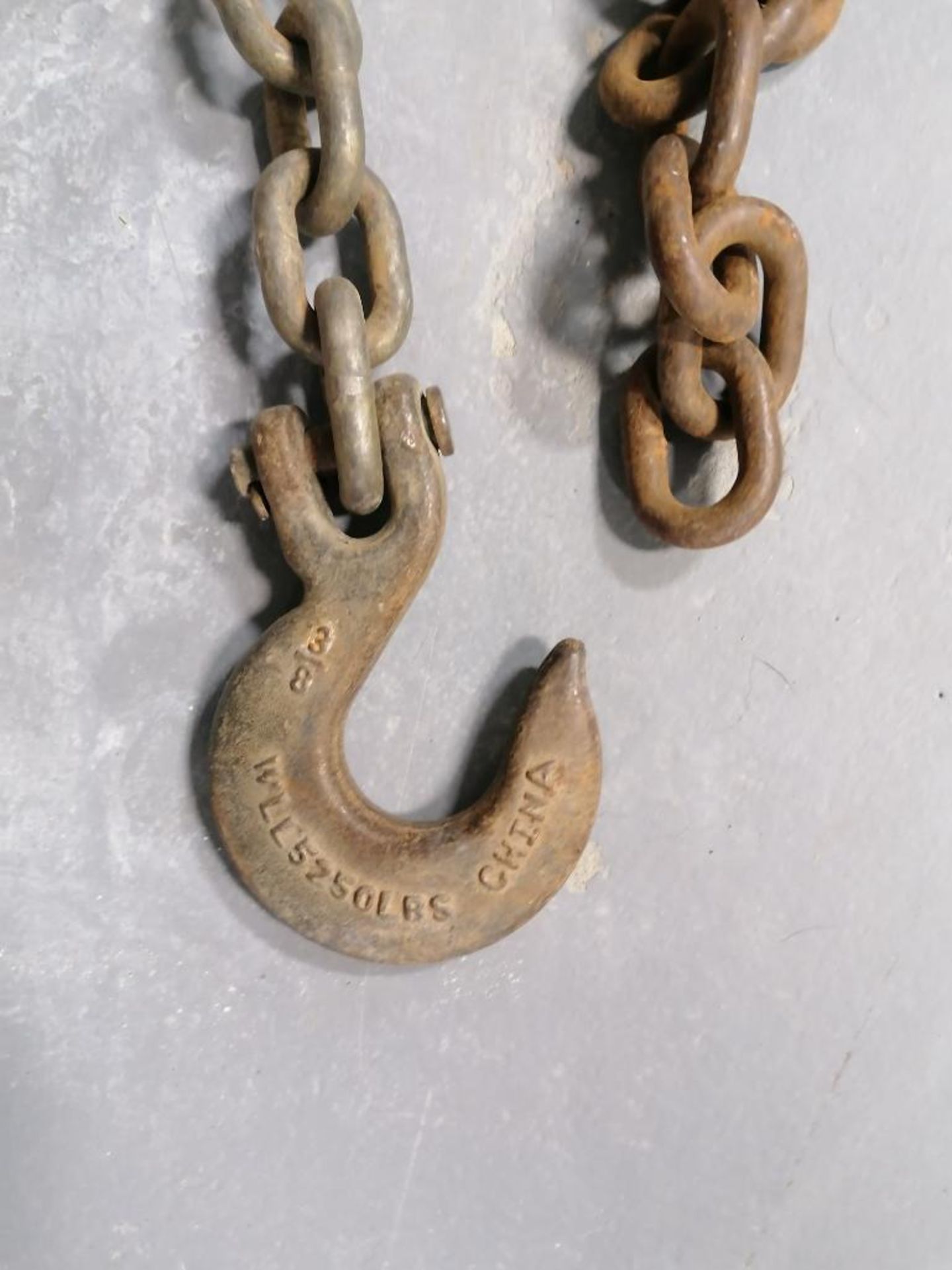 (5) 3/8" x 3' Chains with Hooks. Located in Mt. Pleasant, IA. - Image 3 of 10