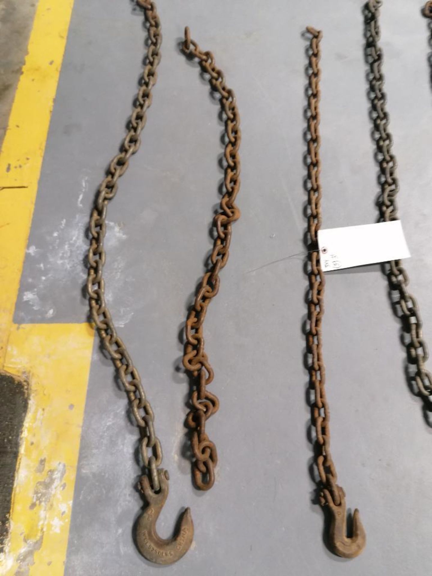 (5) 3/8" x 3' Chains with Hooks. Located in Mt. Pleasant, IA. - Image 4 of 10