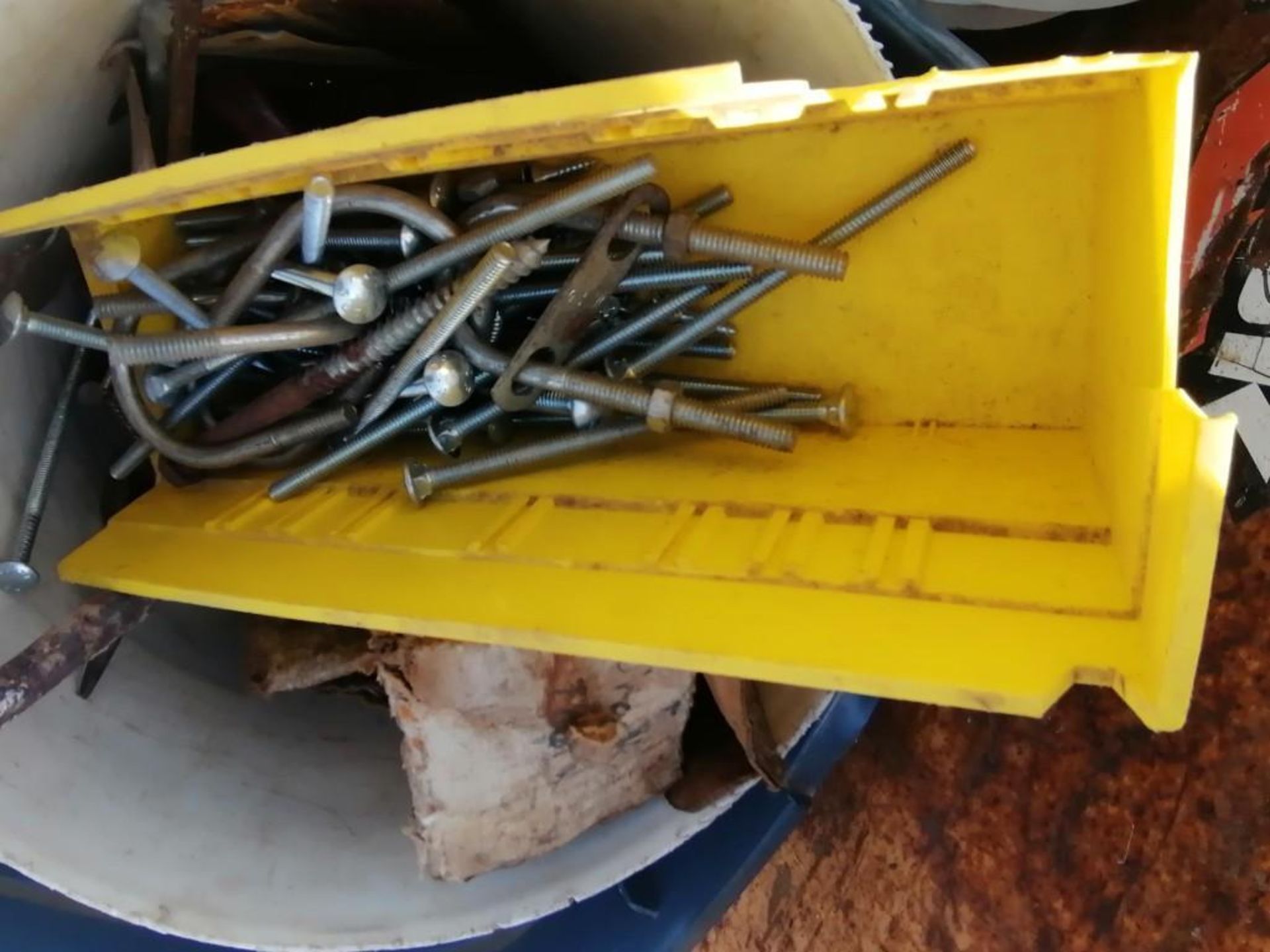 (1) Pallet of Nails & Screws. Located in Mt. Pleasant, IA. - Image 8 of 16