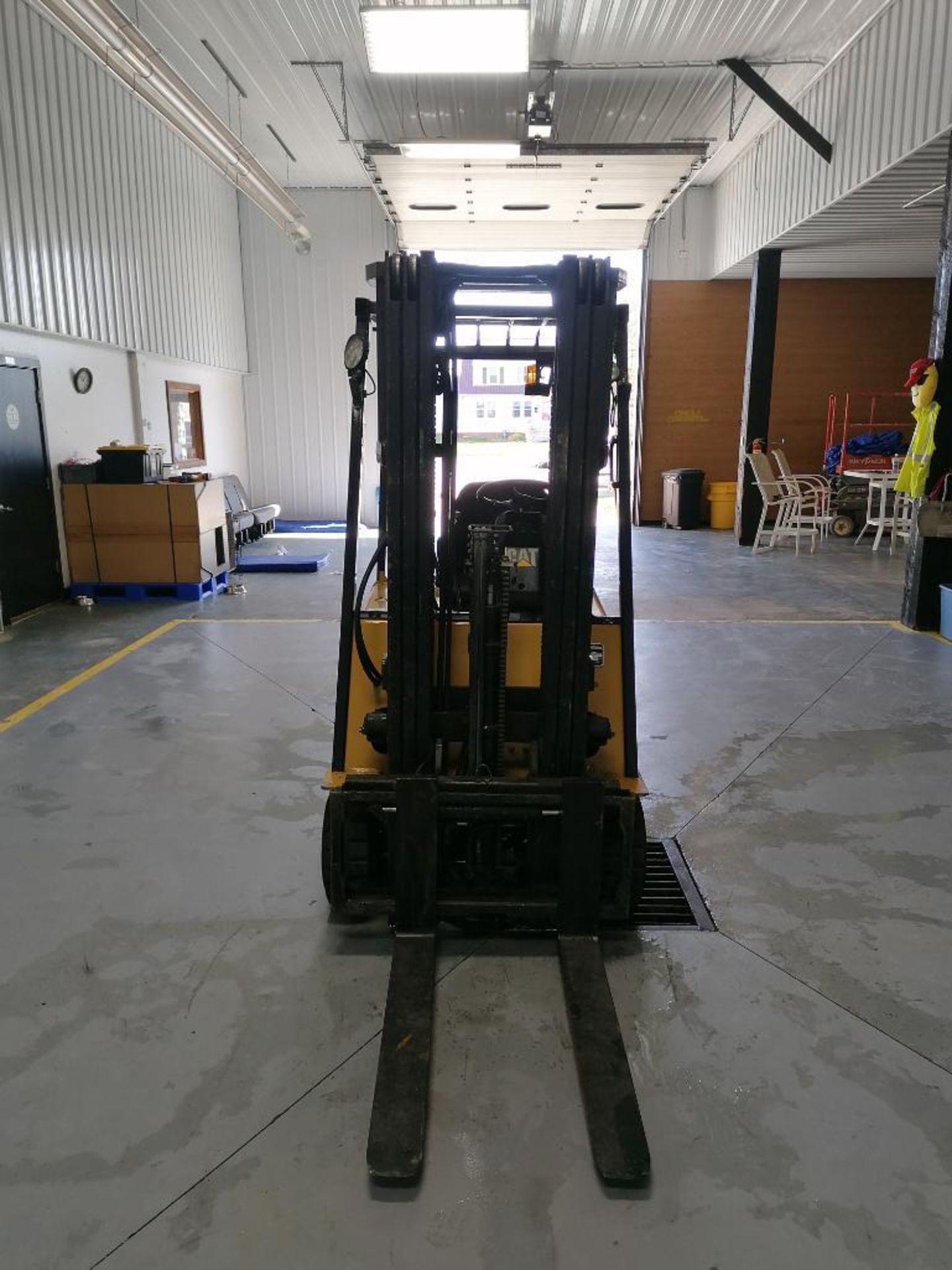 (1) Caterpillar EP16KT Forklift, Serial #ETB4B01714, 36V withÊ(1) C&D Industrial Forklift Battery - Image 6 of 30