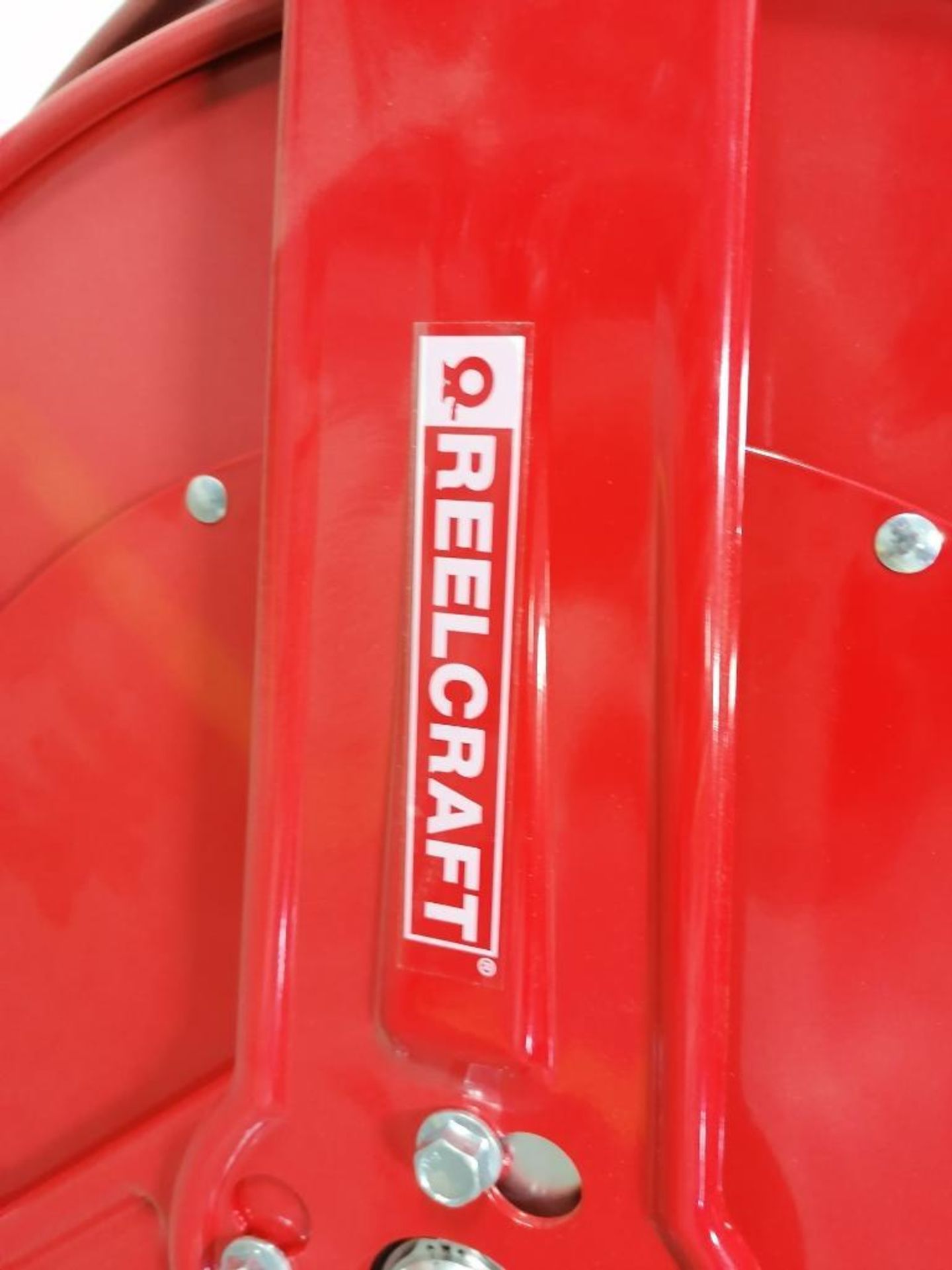 (1) NEW Reelcraft Heavy-Duty Spring Retractable Compact Dual Pedestal Hose Reel, Model 82075 OLP. - Image 5 of 6