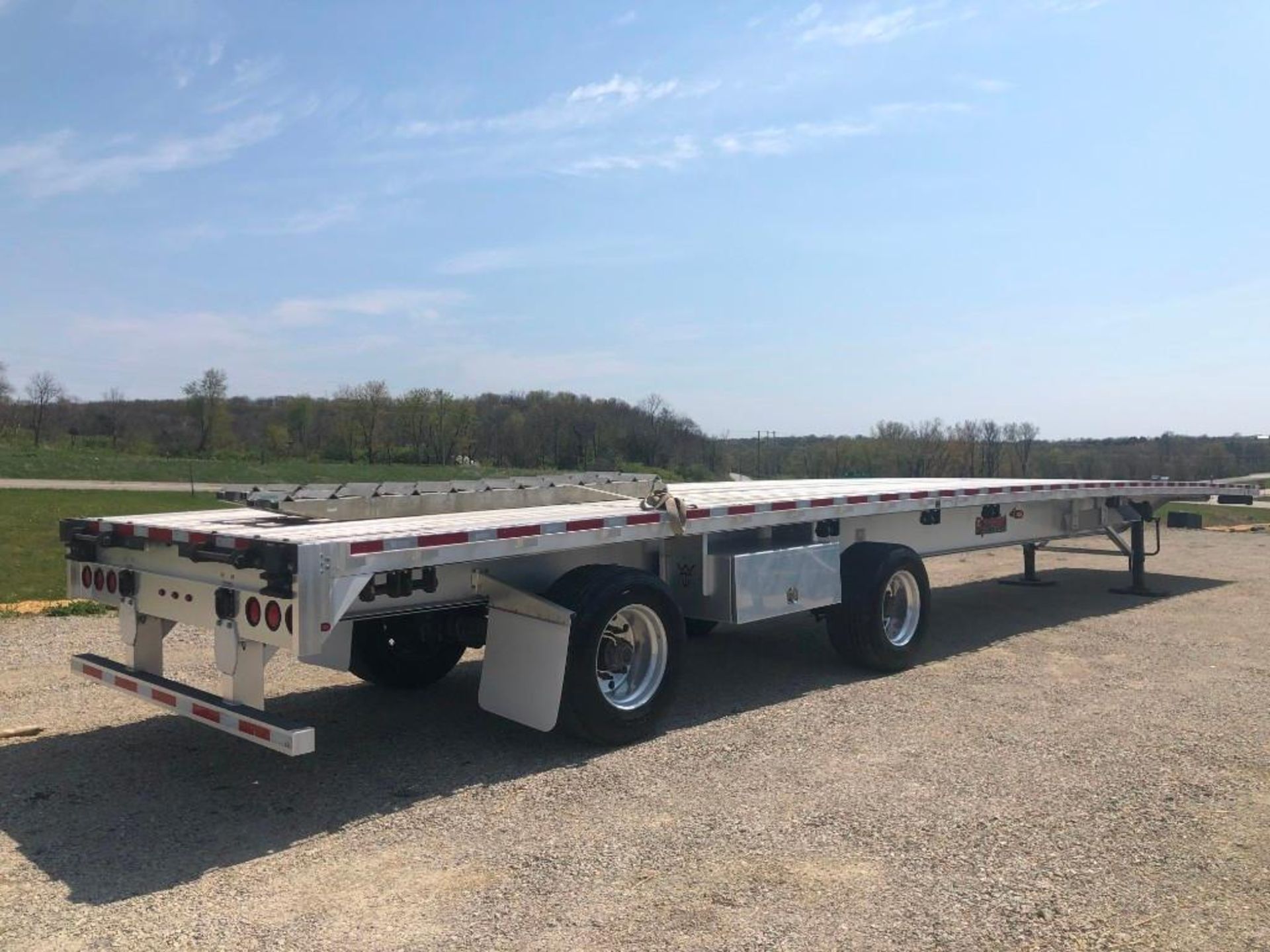 (1) 2017 WILSON Flatbed 53' x 102" Bed,ÊModel AF-1080SSÊwith Ramps,Ê VIN #4WW5532A5H6625340, Landing - Image 3 of 26