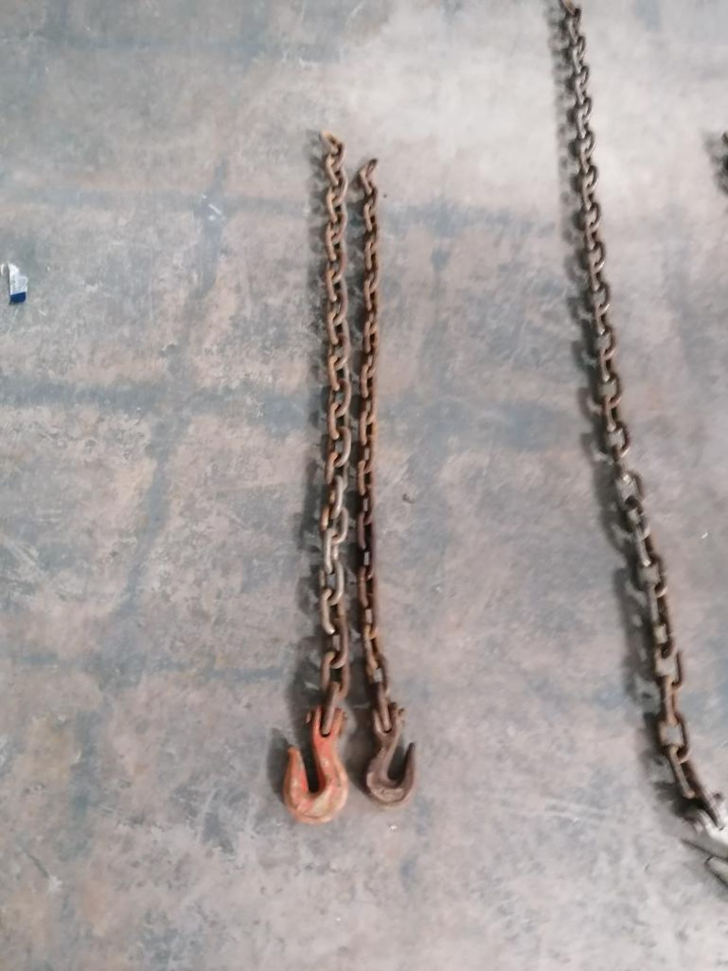 (7) 3/8" x 3' Chains with Hooks. Located in Mt. Pleasant, IA. - Image 11 of 12